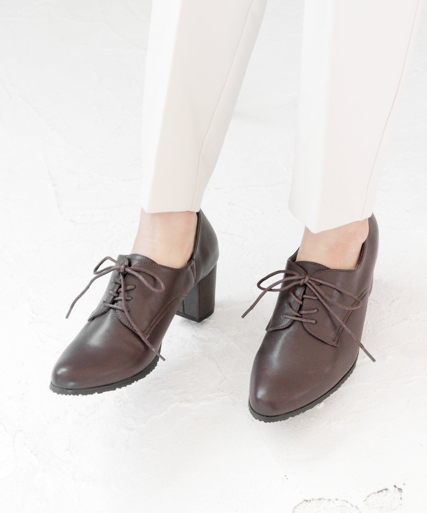 grandfleur grandfleur lightweight lace-up booties with rubber slit