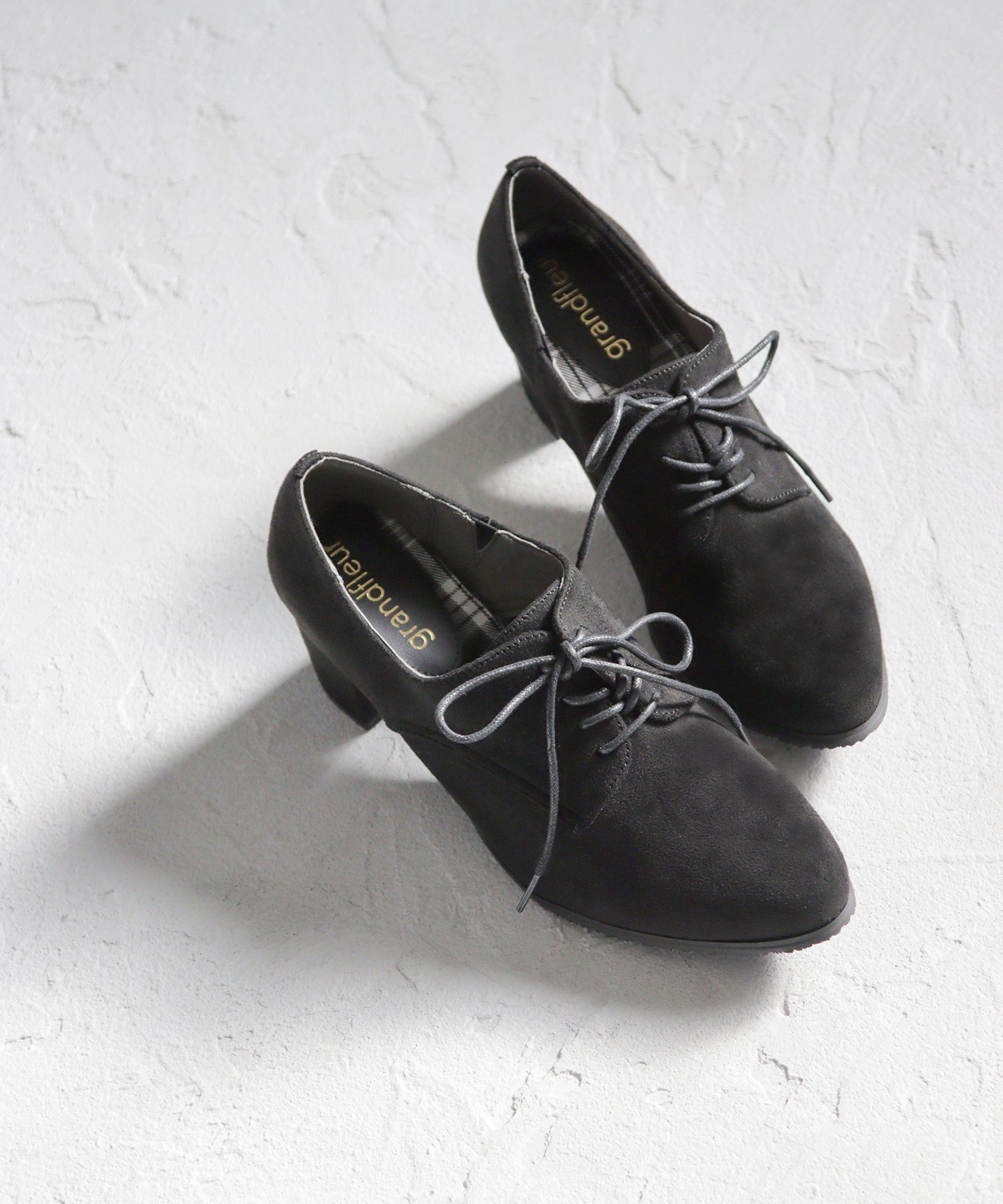 grandfleur grandfleur lightweight lace-up booties with rubber slit
