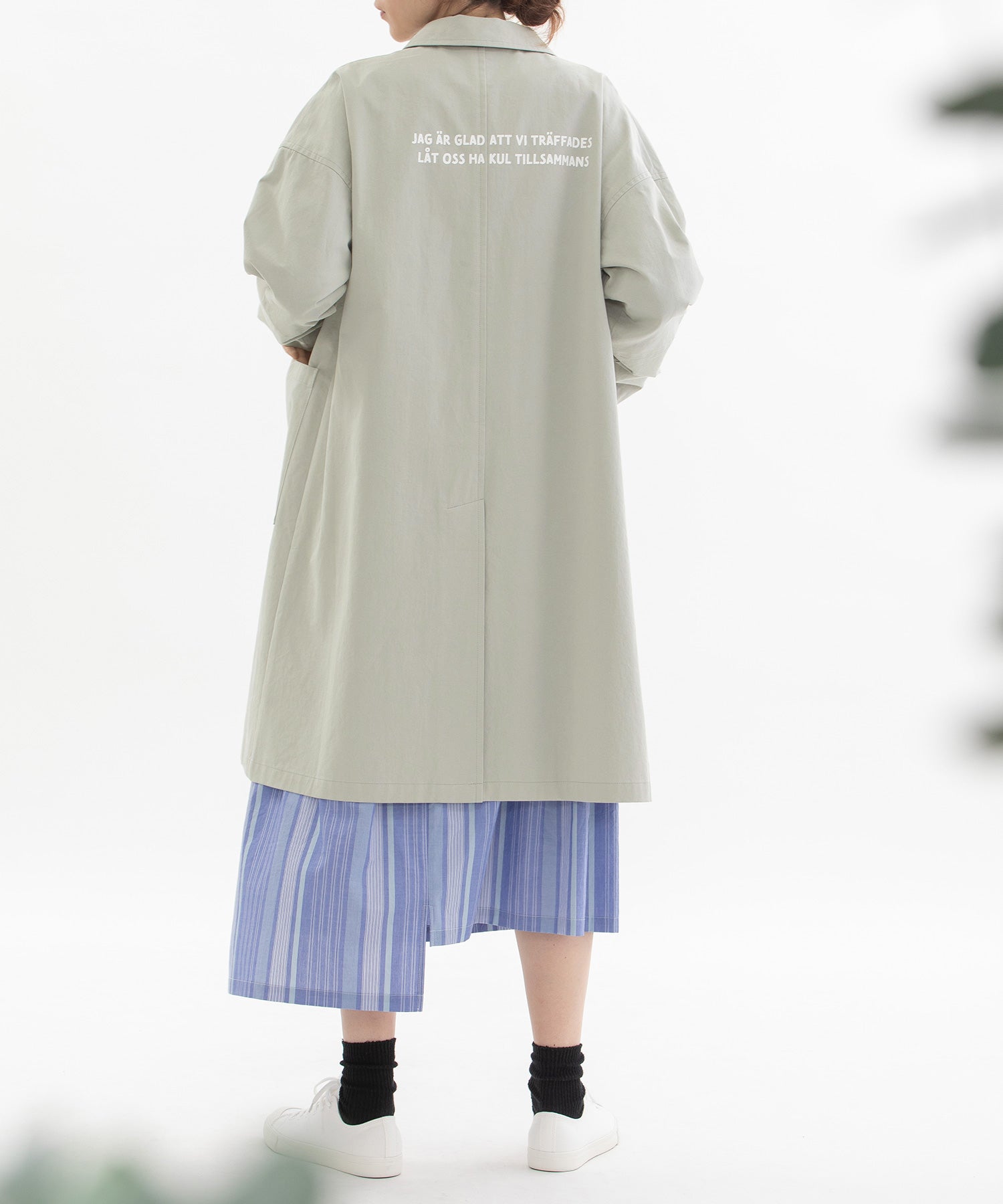 Nop de Nod Cotton Twill Back Logo Lab Coat
