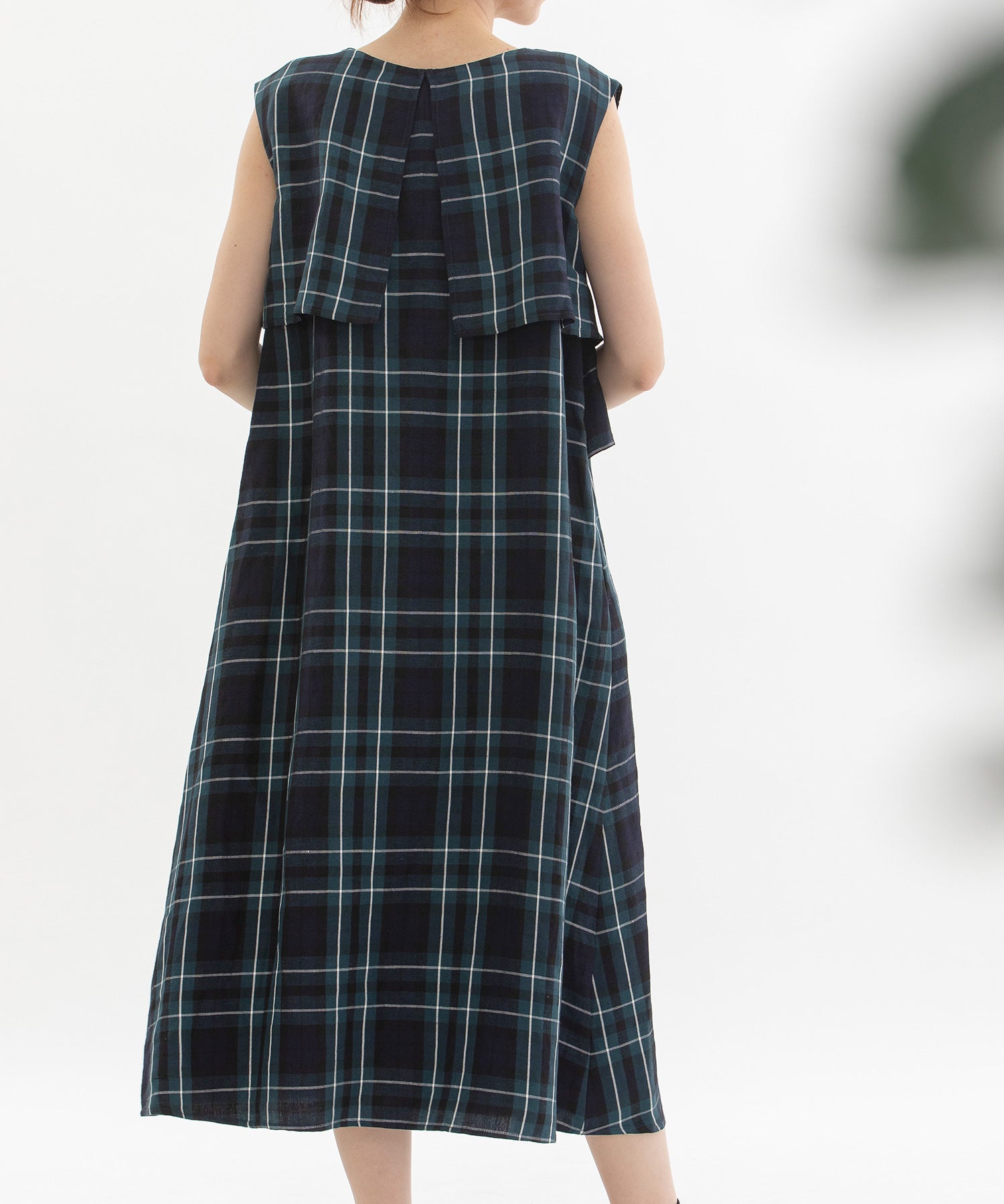 ノップドゥノッド nop de nod リネンレーヨンラッフル2wayノースリーブワンピース （ネイビー） ネイビー