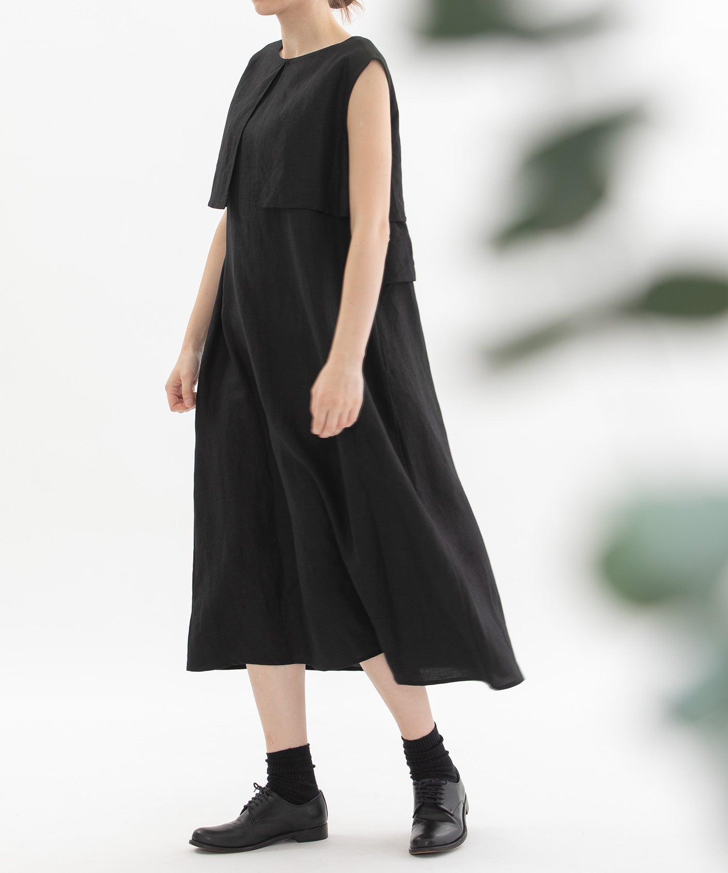 ノップドゥノッド nop de nod リネンレーヨンラッフル2wayノースリーブワンピース （ブラック） ブラック