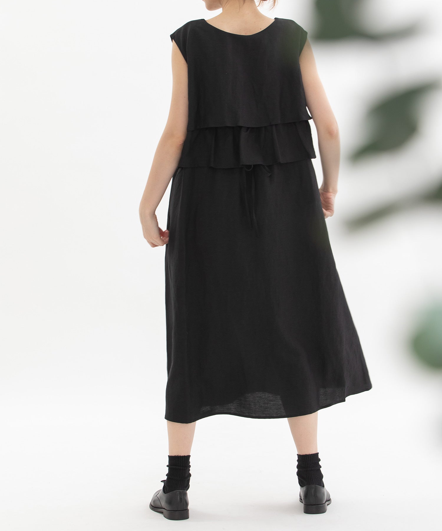 ノップドゥノッド nop de nod リネンレーヨンラッフル2wayノースリーブワンピース （ブラック） ブラック