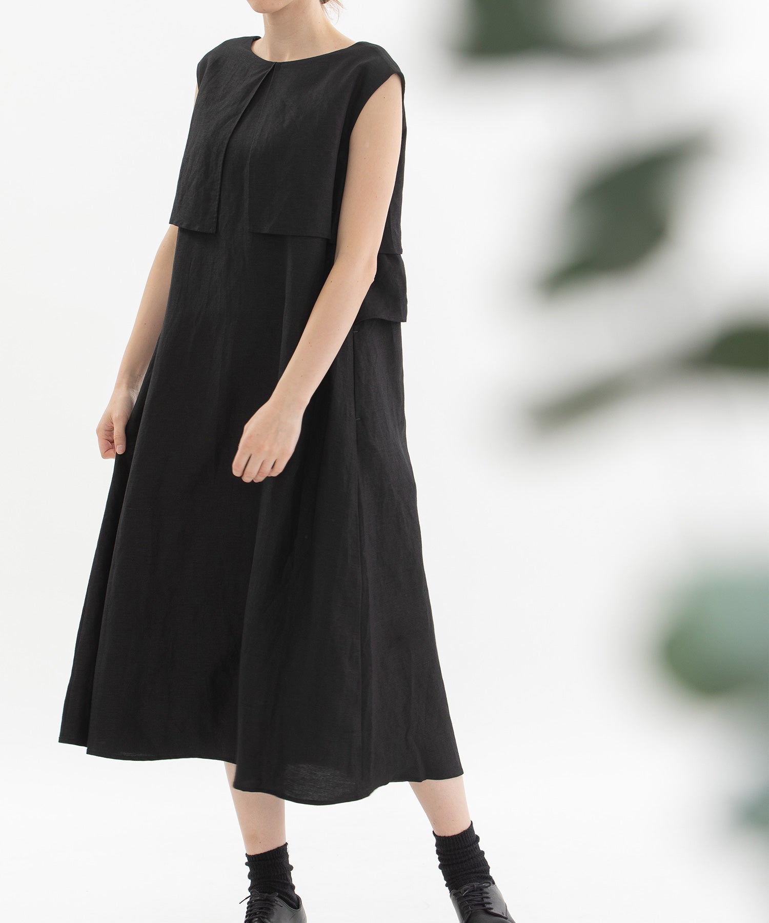 ノップドゥノッド nop de nod リネンレーヨンラッフル2wayノースリーブワンピース （ブラック） ブラック