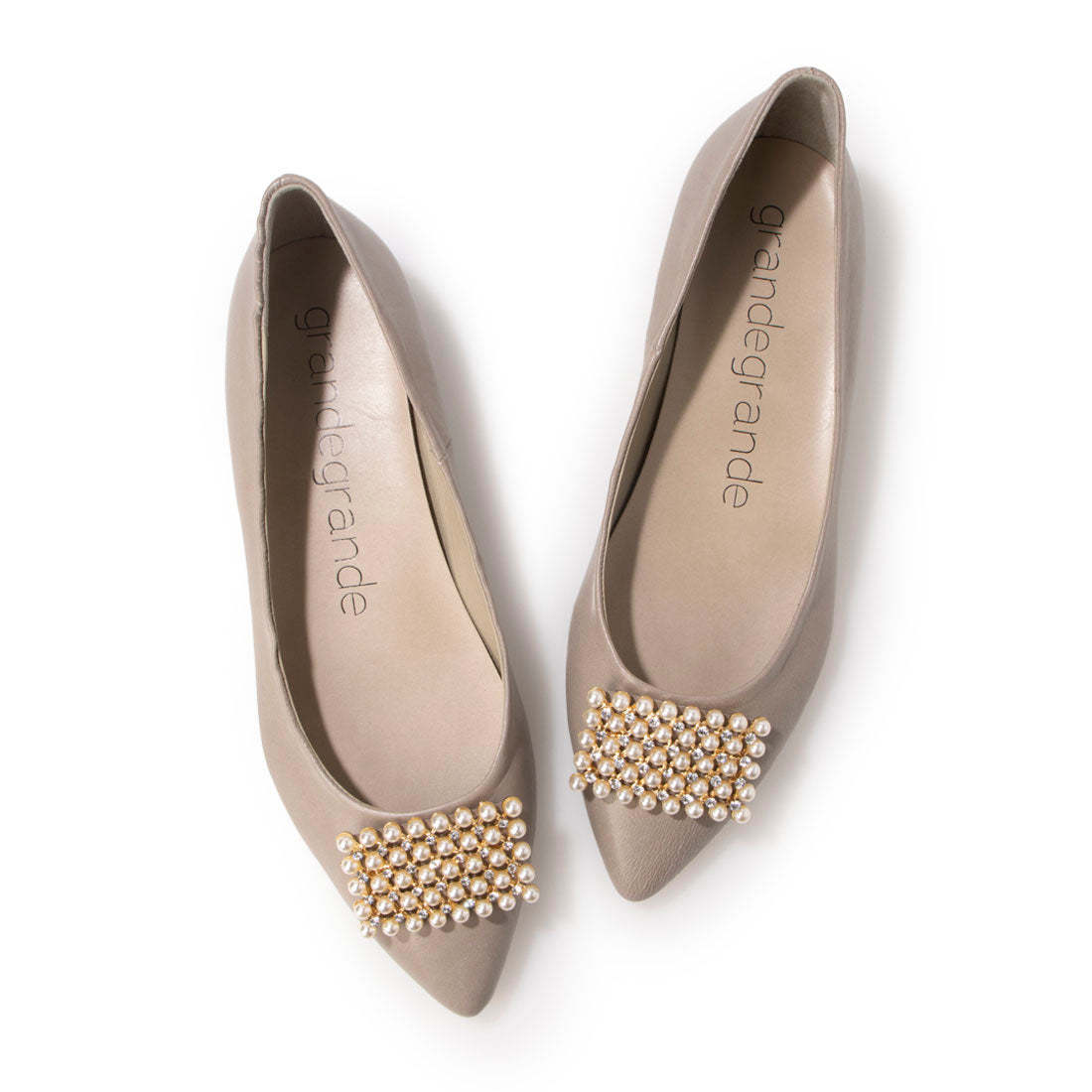 グランデグランデ grandegrande パールプレートパンプス （BG） BG
