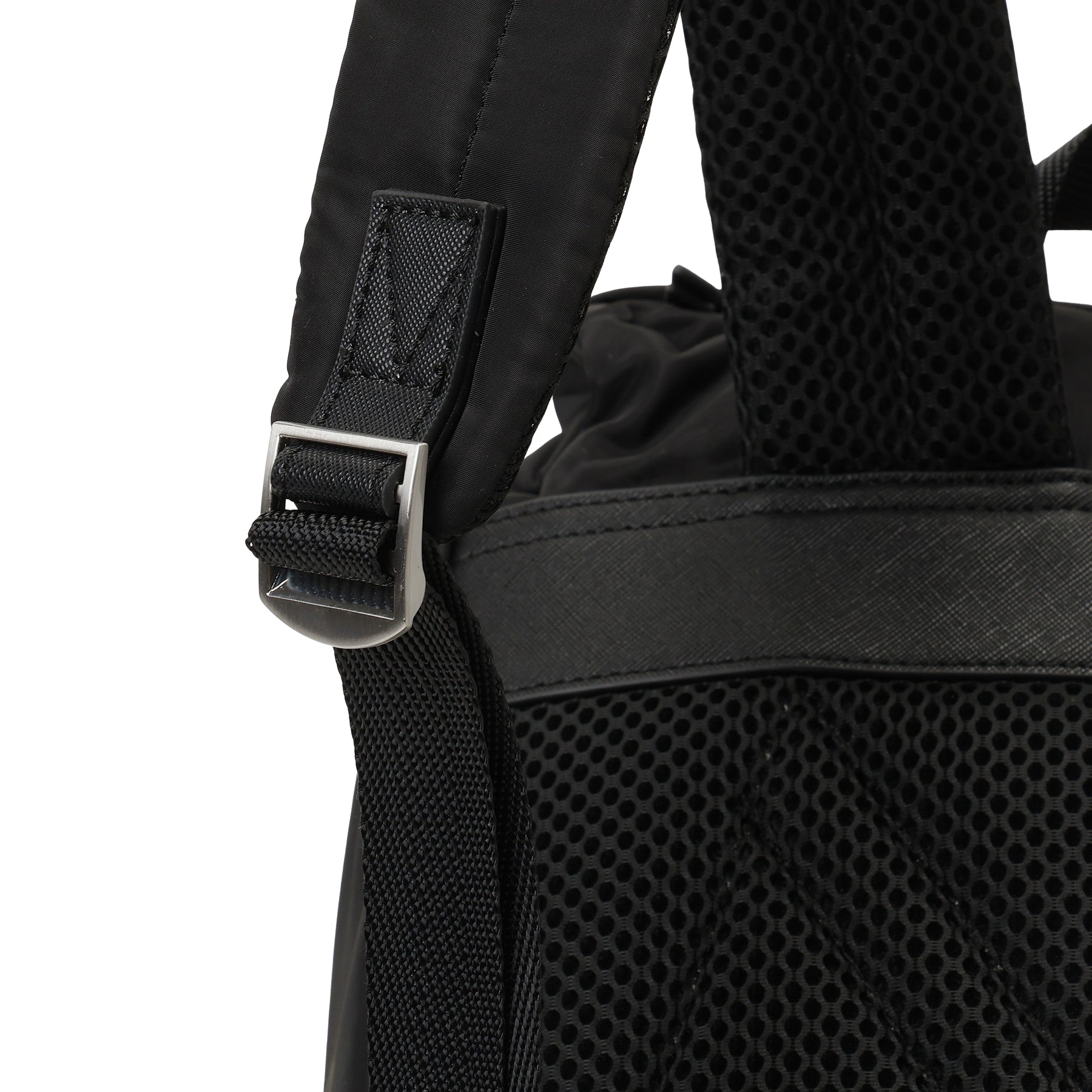 ゲス GUESS BERLIN Backpack （BLA） BLA