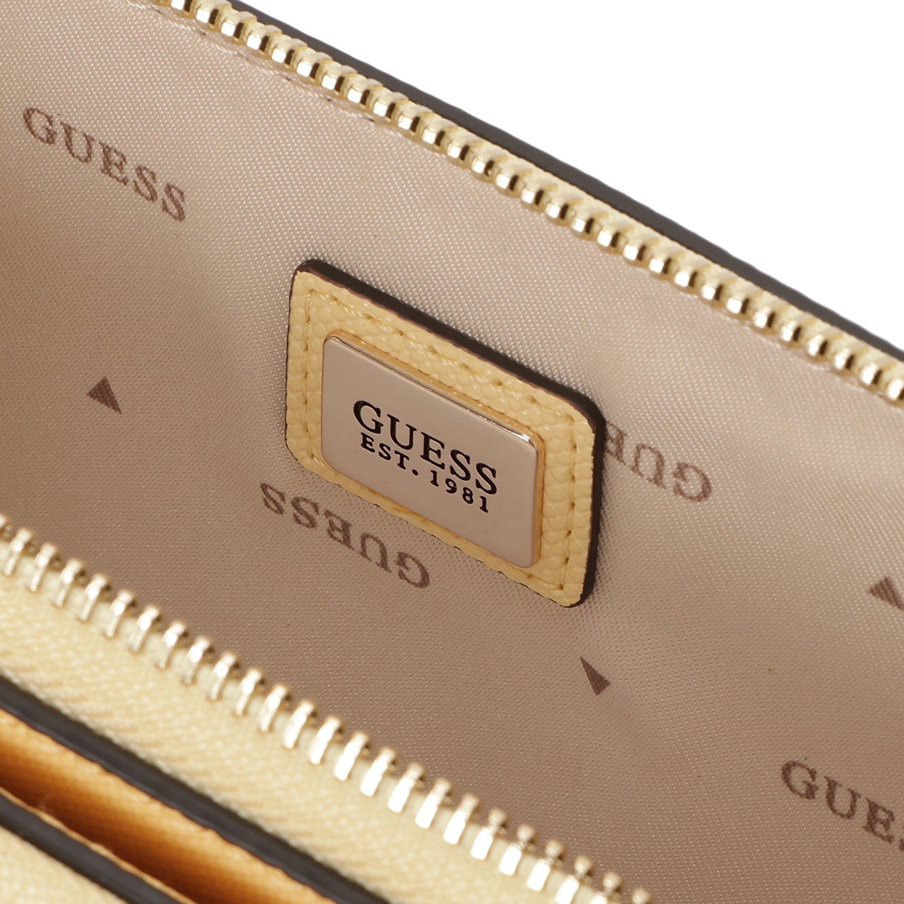 ゲス GUESS BRAMINA Crossbody Organizer （CSL） CSL