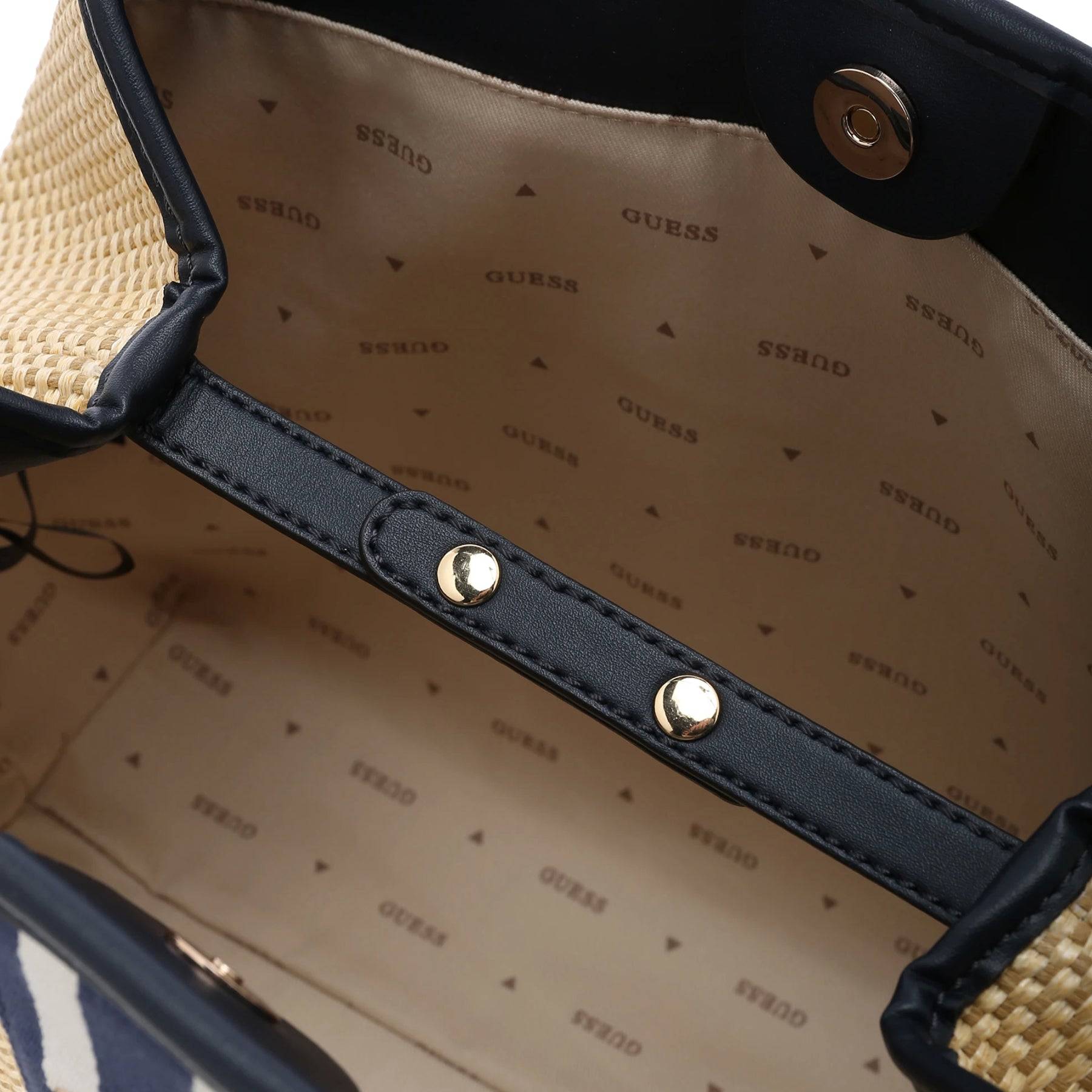 ゲス GUESS VIKKY Tote  トートバッグ レディース