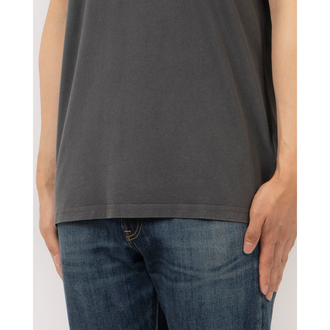 ゲス GUESS SS Cn Treated Flower Tee （G9G3） G9G3