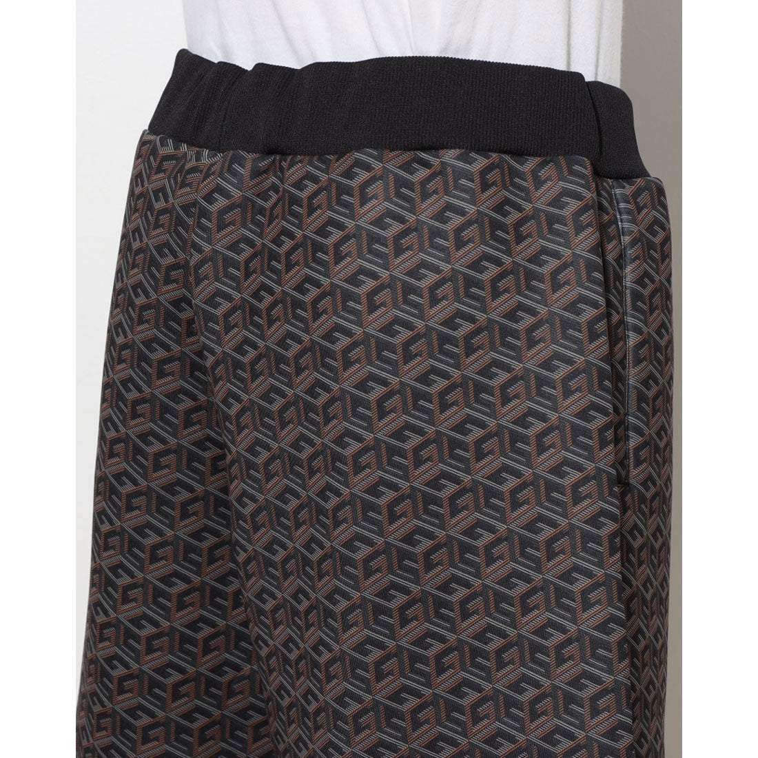 ゲス GUESS Colin Logo Shorts （P15R） ショートパンツ P15R
