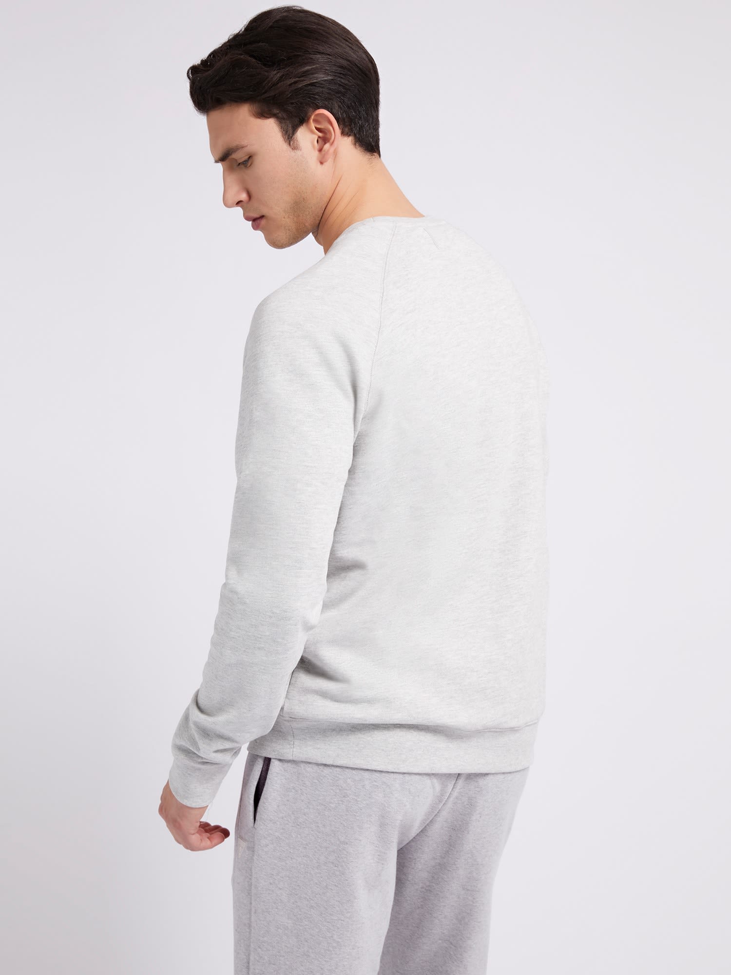 ゲス GUESS Eco Aldwin Logo Sweatshirt  トップス スウェット