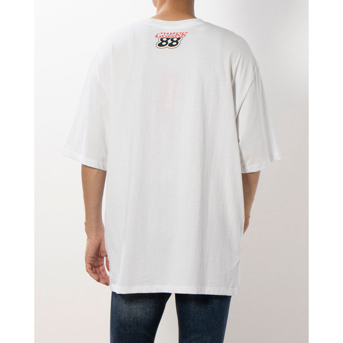 ゲス GUESS GUESS Originals x 88rising Tri Tee