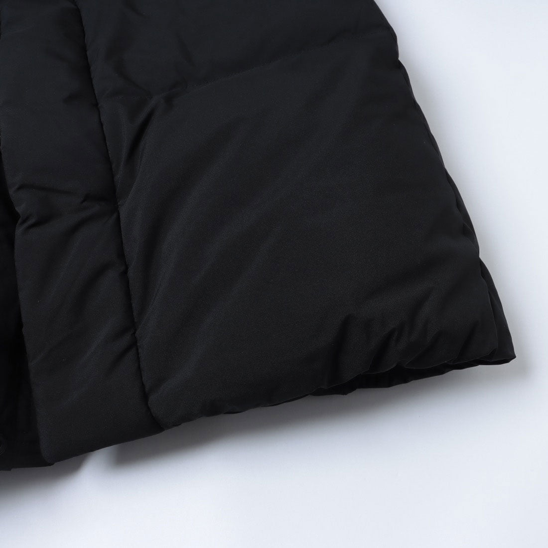 ゲス GUESS UNI Hooded Long Down Jacket （BLK） BLK