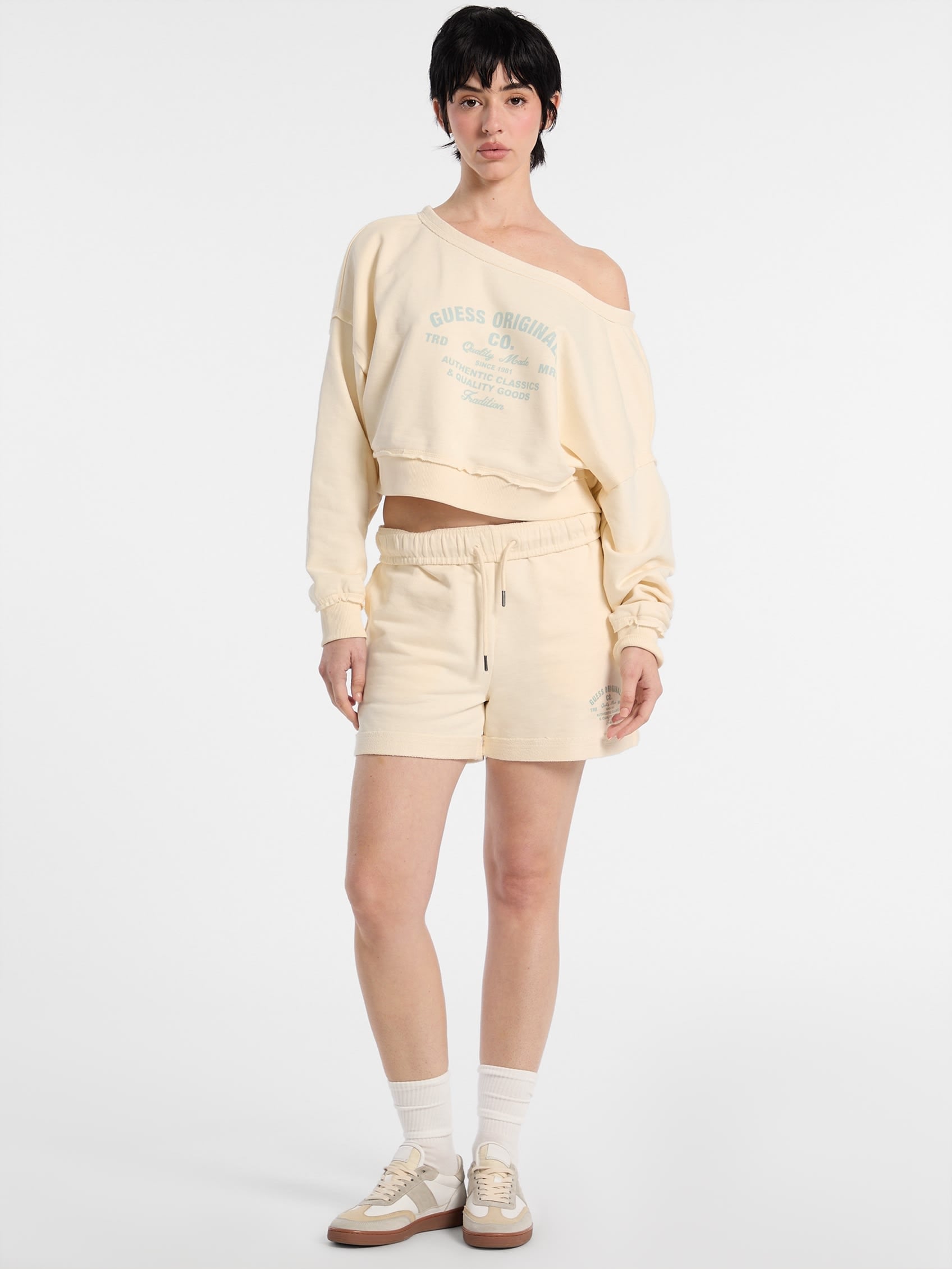 ゲス GUESS GUESS Originals Boat Neck Distressed Sweatshirt （FJ2J） ゲス GUESS GUESS Originals Boat Neck Distressed Sweatshirt
