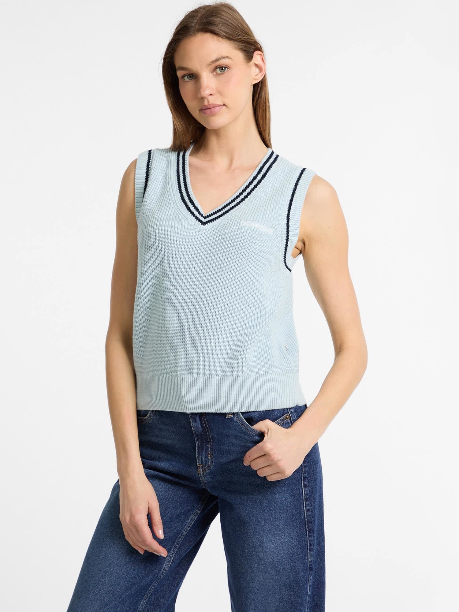 ゲス GUESS GUESS JEANS V-neck GUESS J Emb Vest Sweater （G7O7） G7O7