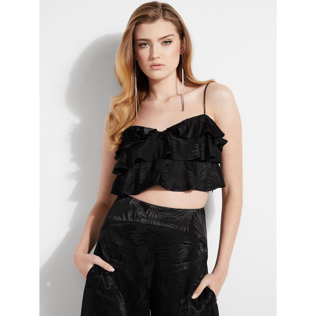 ゲス GUESS Desta Sleeveless Ruffle Cropped Top