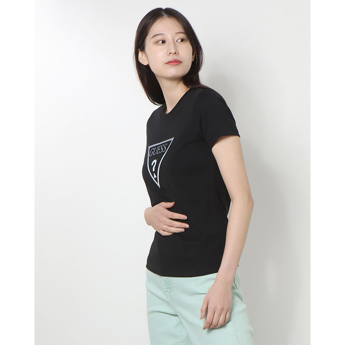 ゲス GUESS Denim Emboss Triangle Tee  Tシャツ レディース