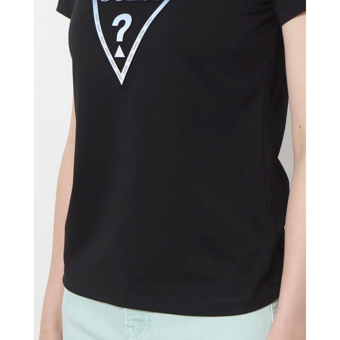 ゲス GUESS Denim Emboss Triangle Tee  Tシャツ レディース