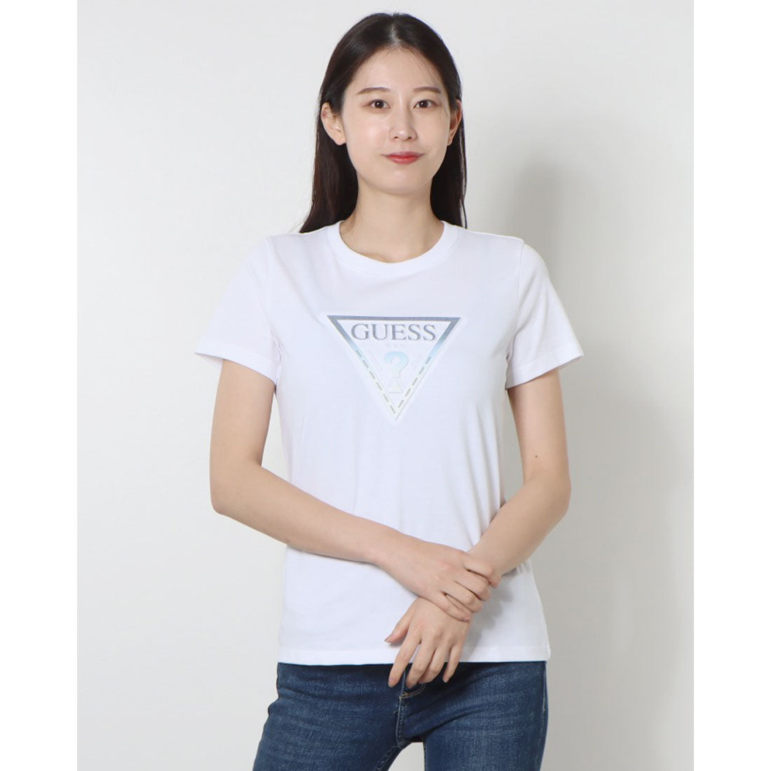 ゲス GUESS Denim Emboss Triangle Tee  Tシャツ レディース,WHT
