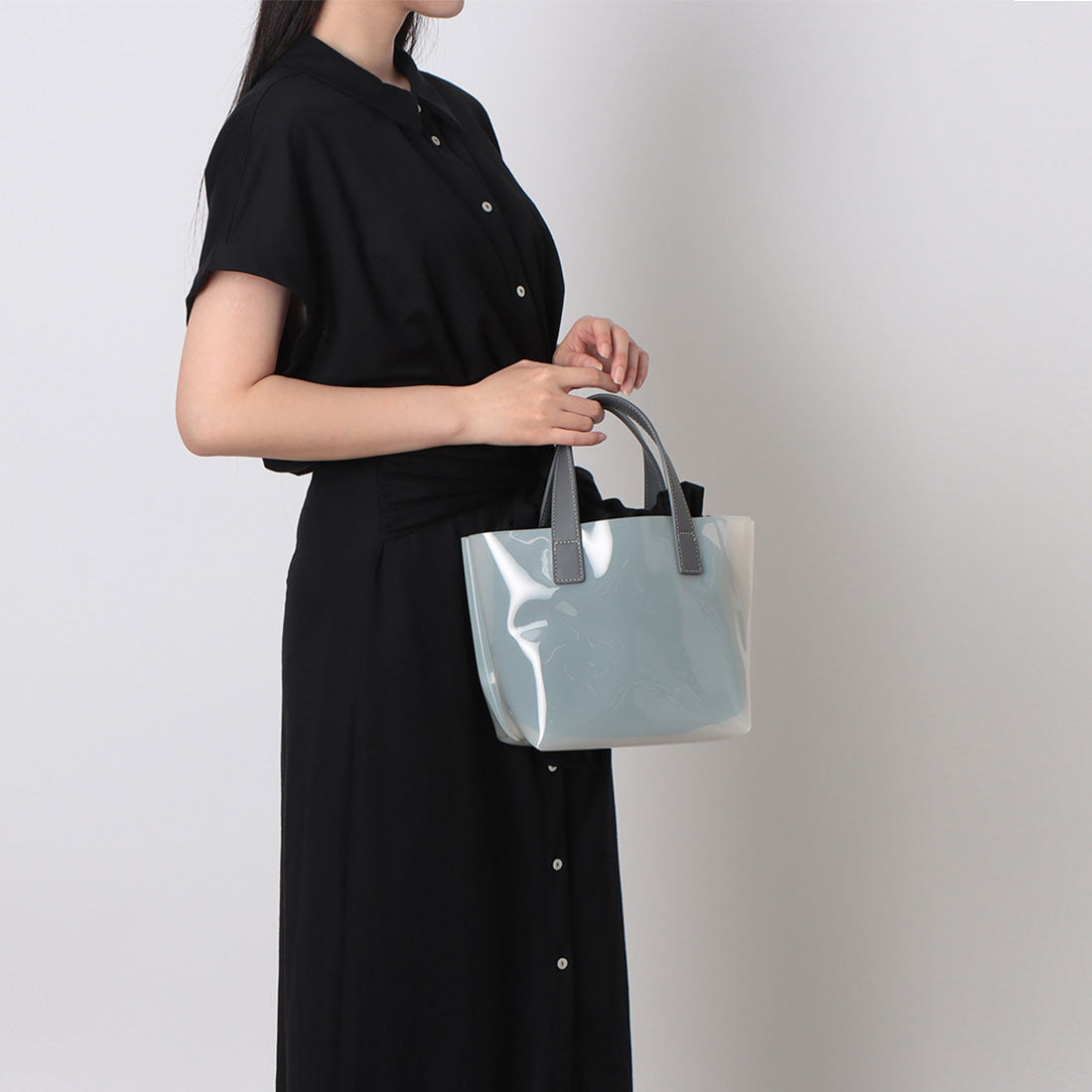 グッシオ GUSCIO PVCバッグ 巾着付き （GRAY） GRAY