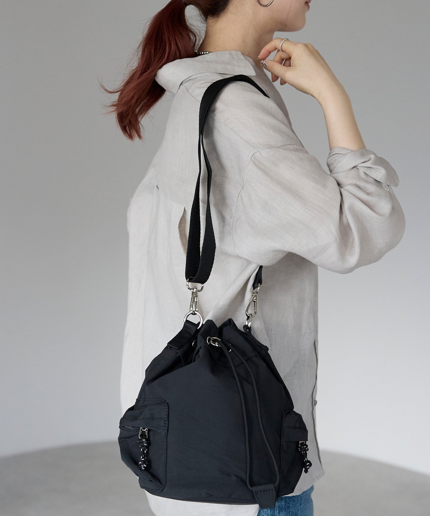 グッシオ GUSCIO アウトポケットショルダーバッグ （BLACK） BLACK