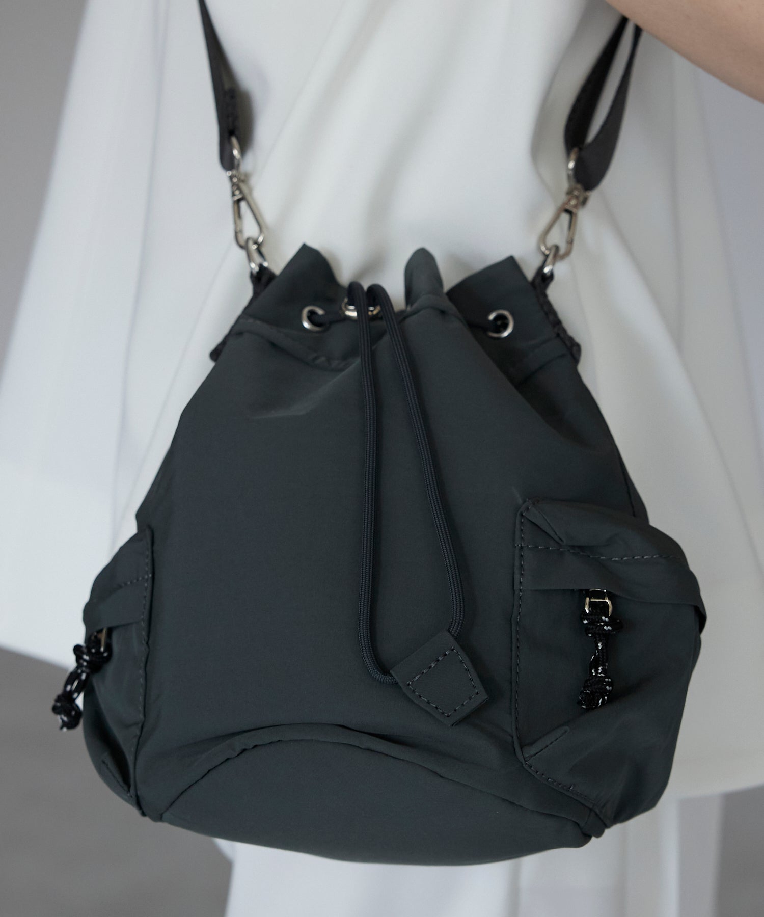 グッシオ GUSCIO アウトポケットショルダーバッグ （GRAY） GRAY