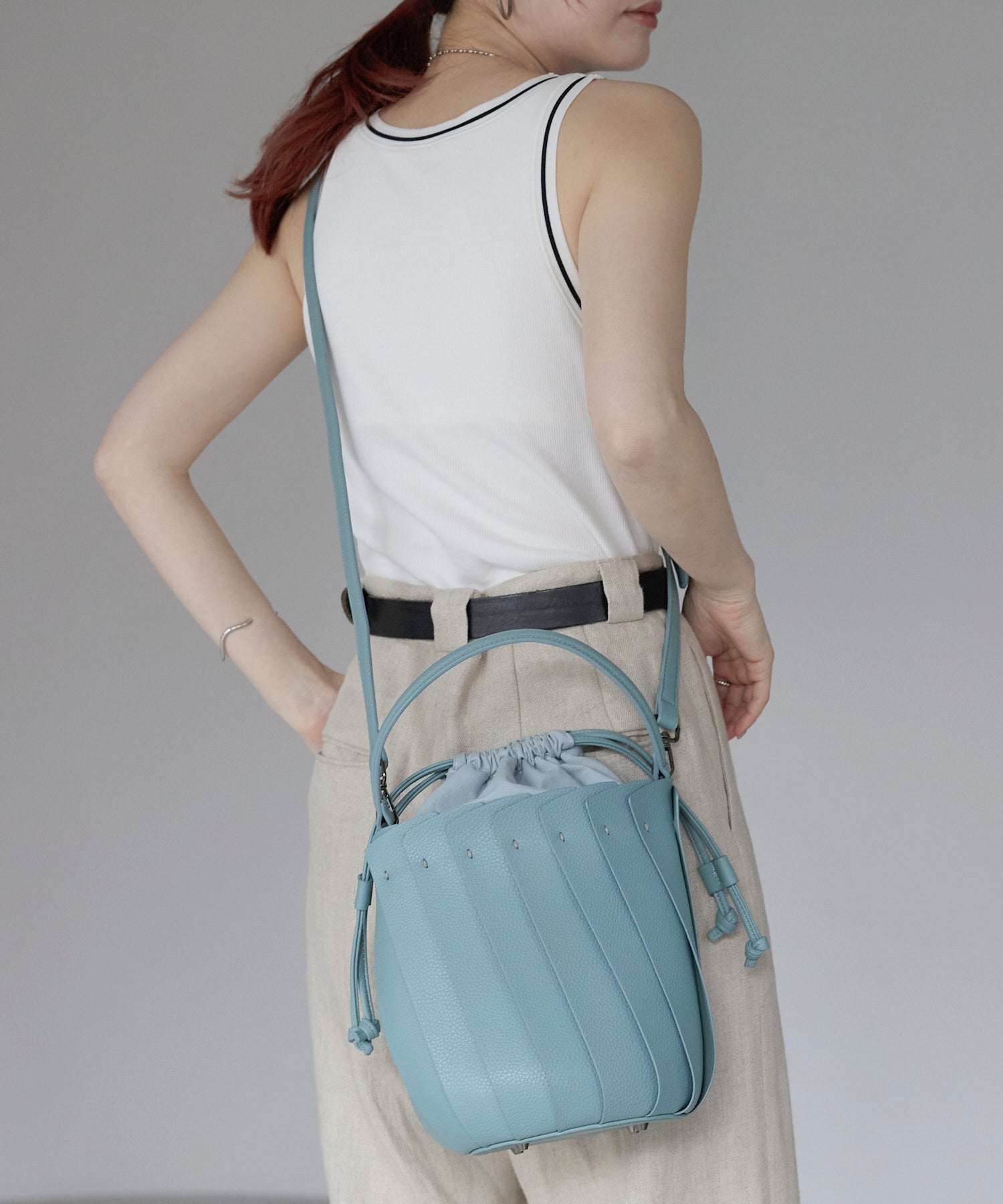 グッシオ GUSCIO バケツ型プリーツショルダーバッグ （BLUE） BLUE