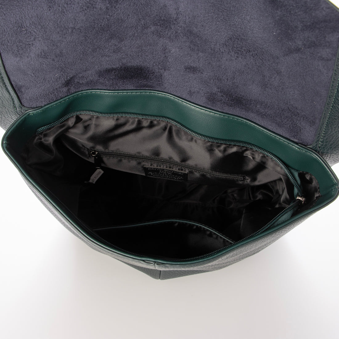 グッシオ GUSCIO PUレザーかぶせリュック 横型 （GREIGE） GREIGE