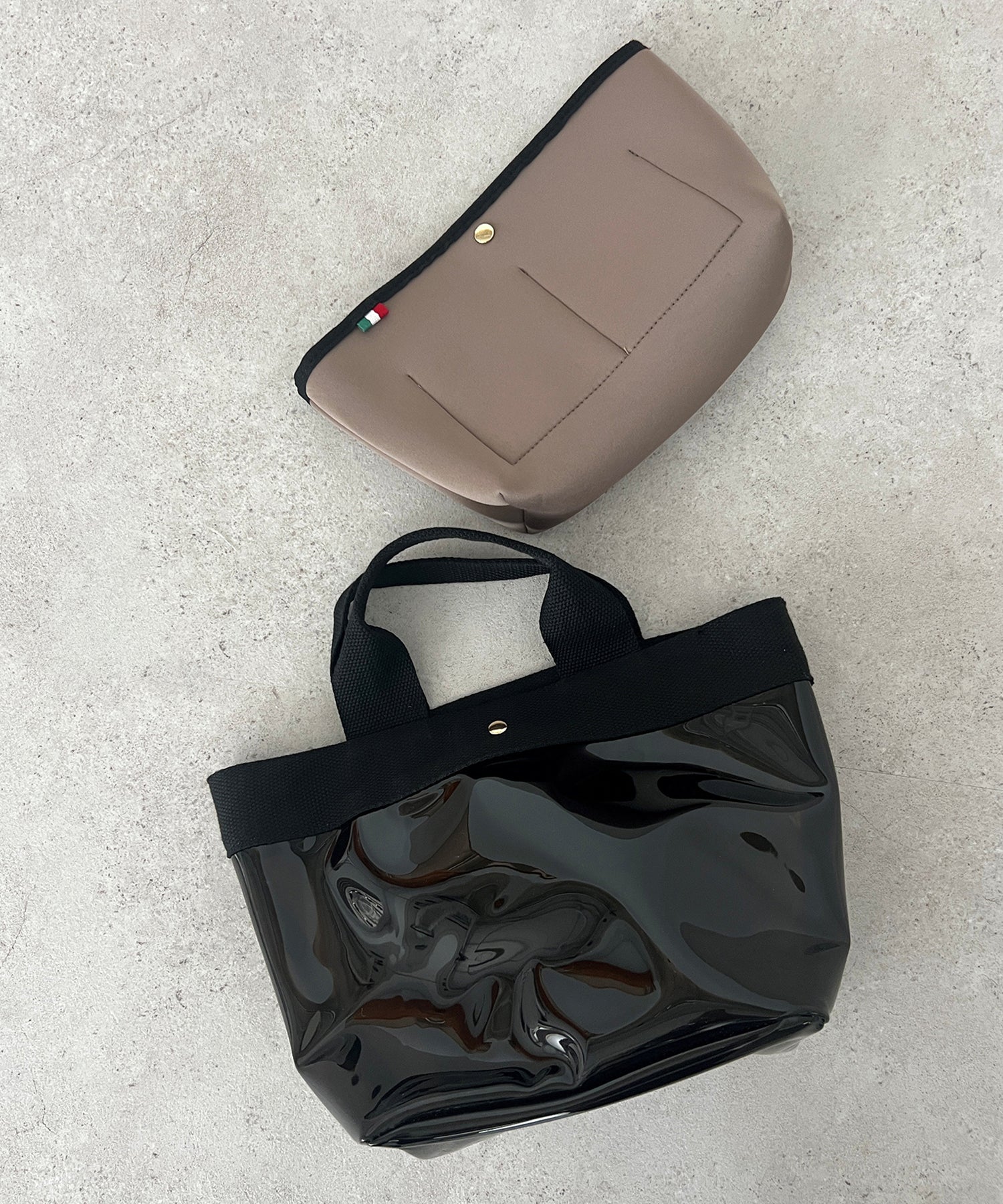 グッシオ GUSCIO PVCバッグ 巾着付き （BLACK） BLACK
