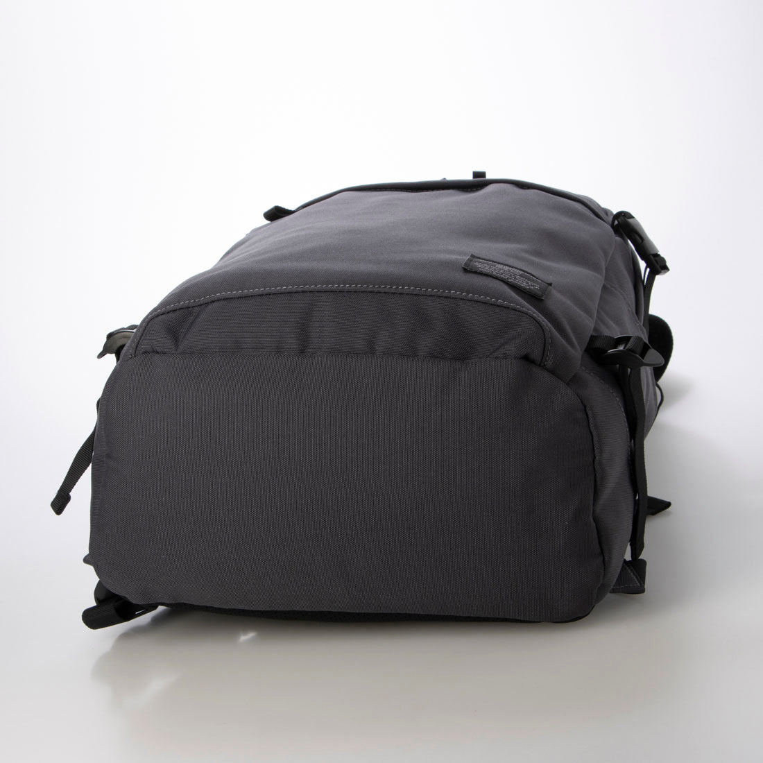 グッシオ GUSCIO ナイロンバックパック （BLACK） BLACK