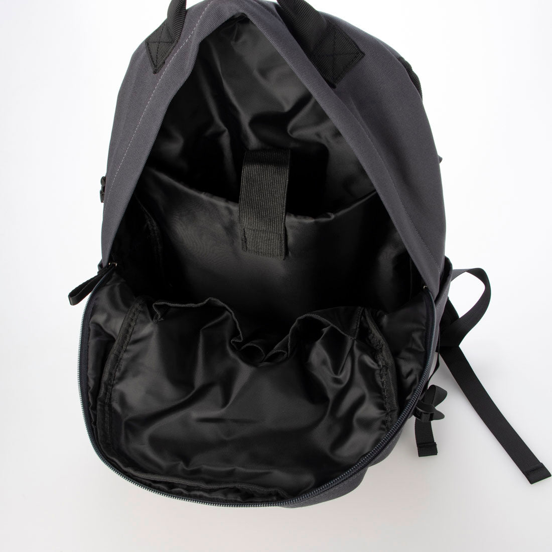 グッシオ GUSCIO ナイロンバックパック （BLACK） BLACK
