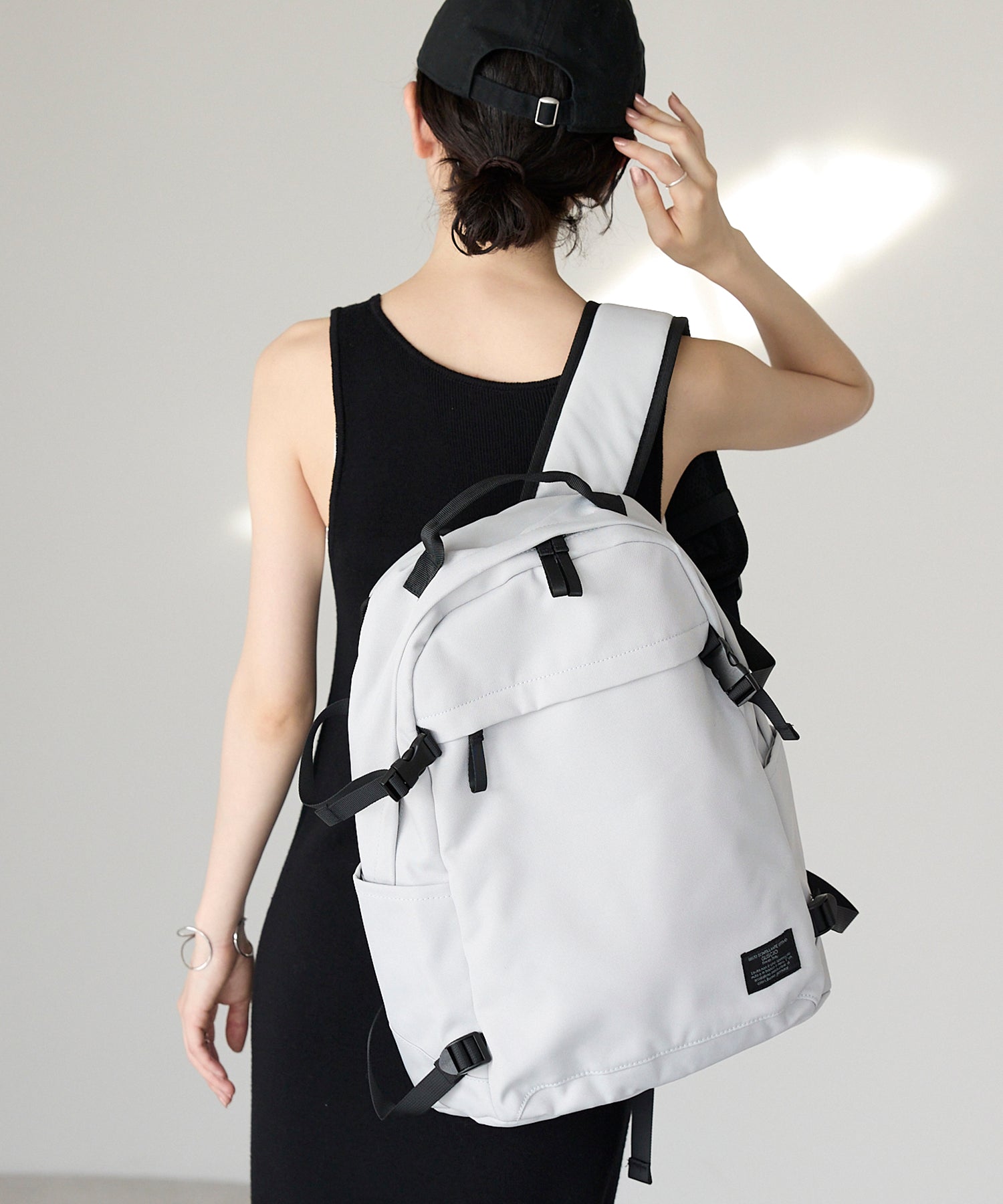 グッシオ GUSCIO ナイロンバックパック （IVORY） IVORY