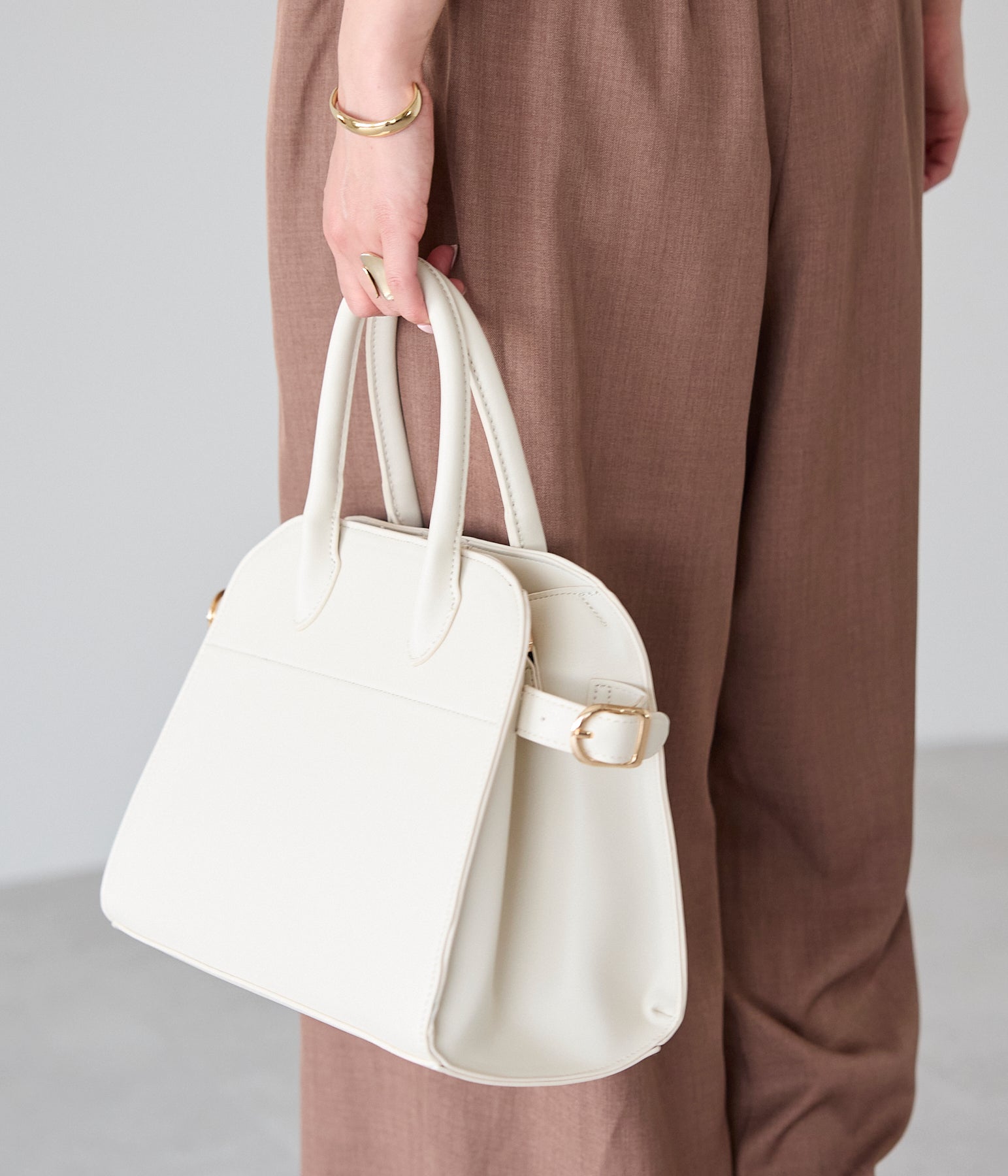 グッシオ GUSCIO 2WAYボストンバッグ （IVORY） IVORY
