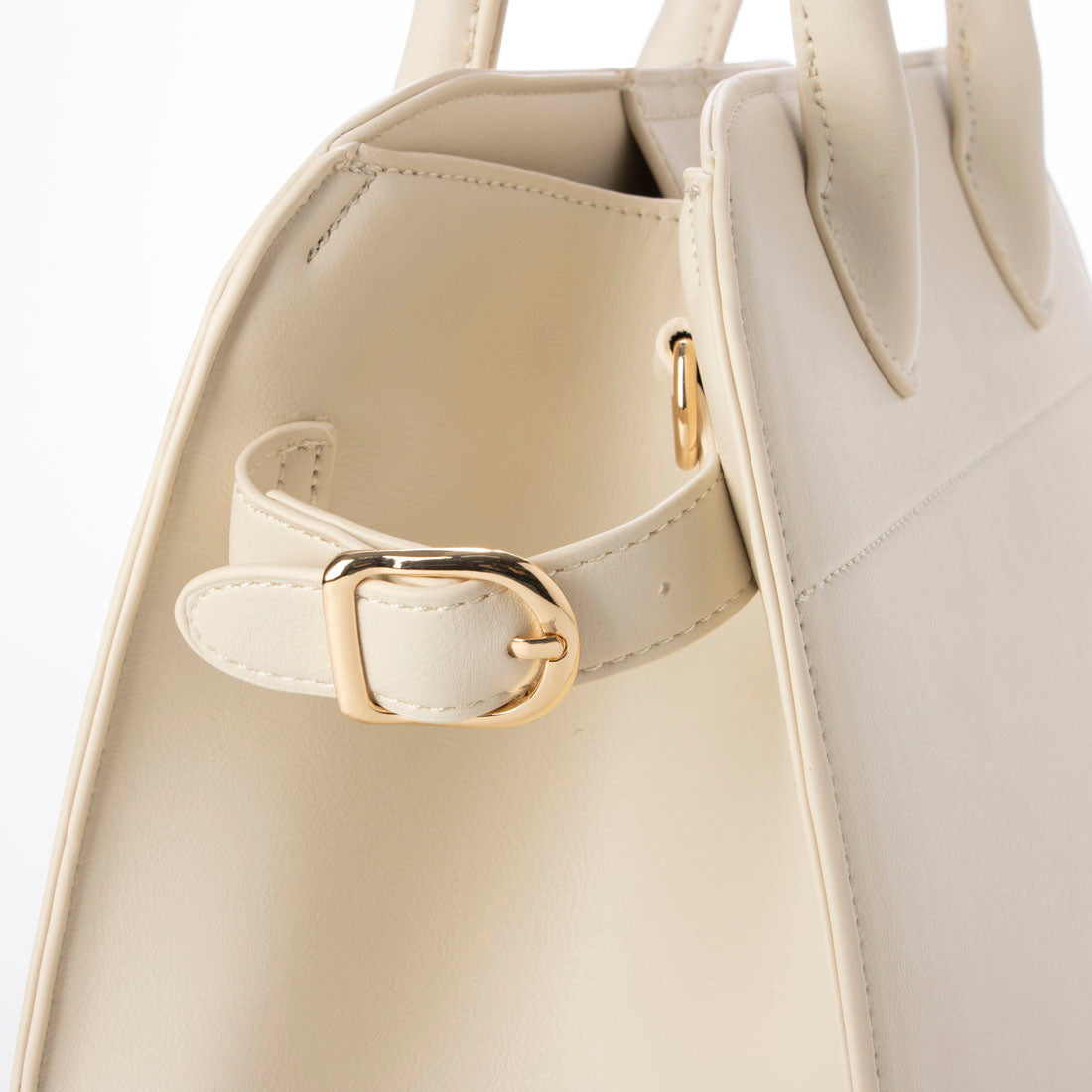 グッシオ GUSCIO 2WAYボストンバッグ （IVORY） IVORY