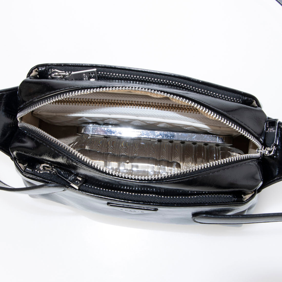 グッシオ GUSCIO ヴィンテージ ダメージ風PUレザーショルダーバッグ （SILVER） SILVER