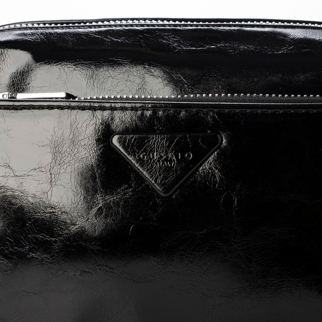 グッシオ GUSCIO ヴィンテージ ダメージ風PUレザーショルダーバッグ （SILVER） SILVER