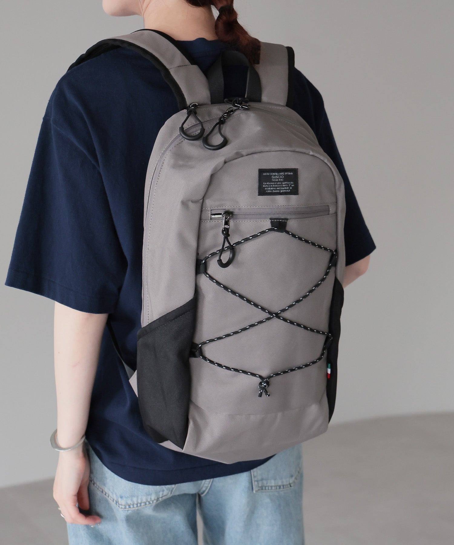 グッシオ GUSCIO 軽量スリムナイロンリュック （GRAY） GRAY