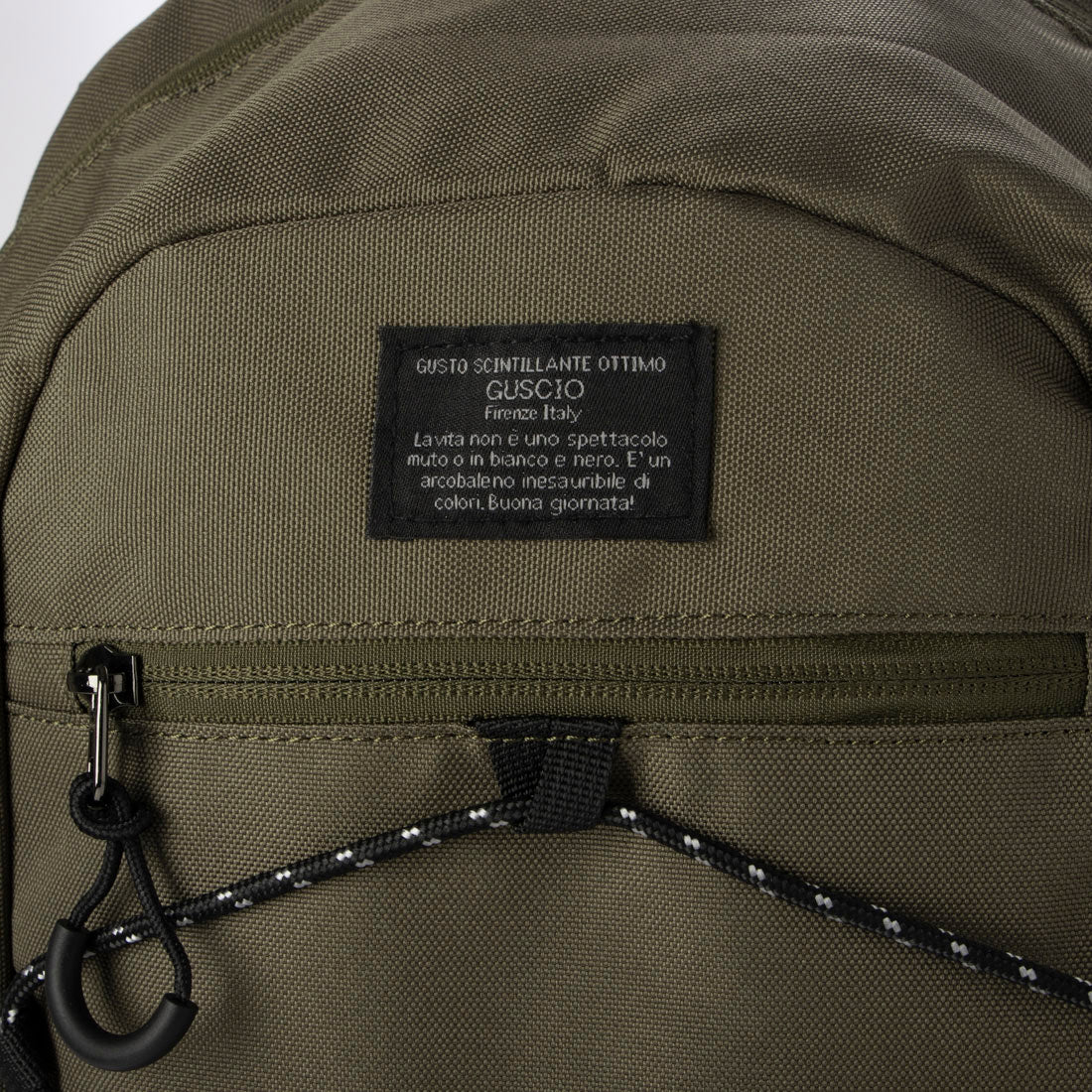 グッシオ GUSCIO 軽量スリムナイロンリュック （GRAY） GRAY