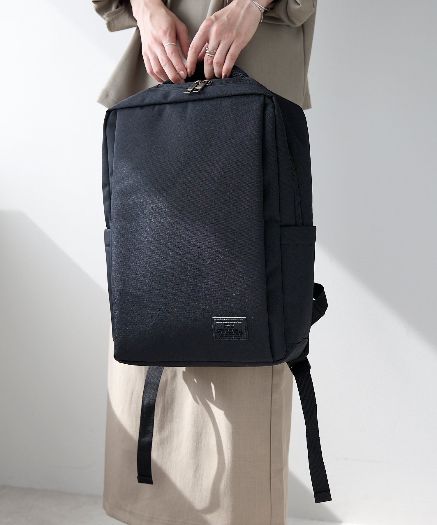 グッシオ GUSCIO スクエア型ビジネスリュック （BLACK） BLACK