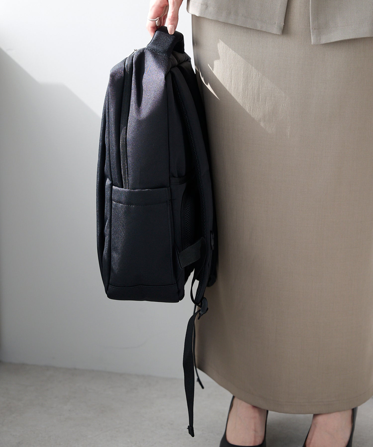 グッシオ GUSCIO スクエア型ビジネスリュック （BLACK） BLACK