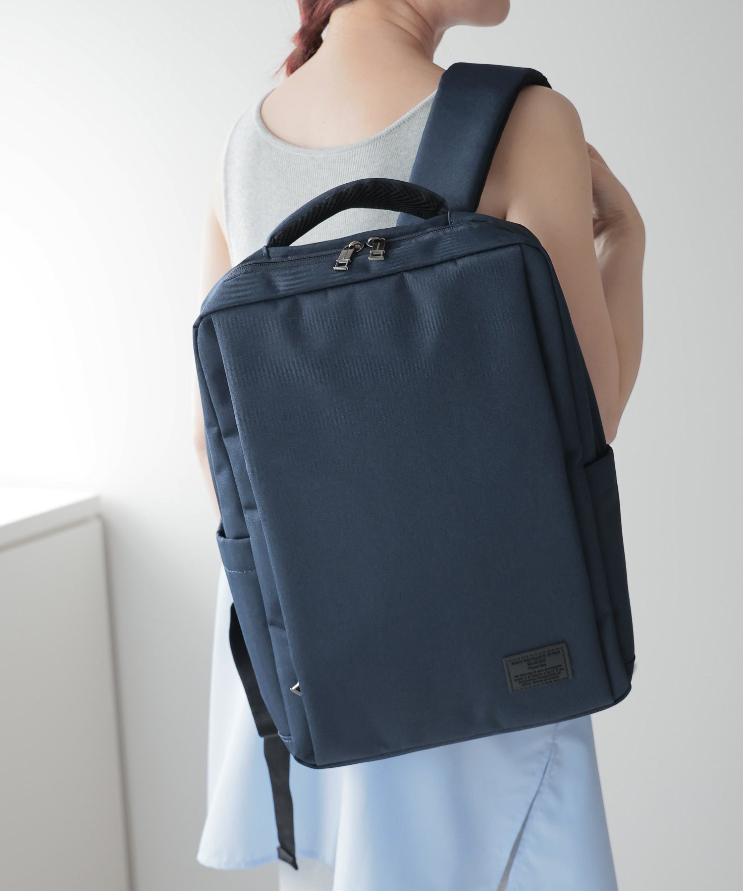 グッシオ GUSCIO スクエア型ビジネスリュック （NAVY） NAVY