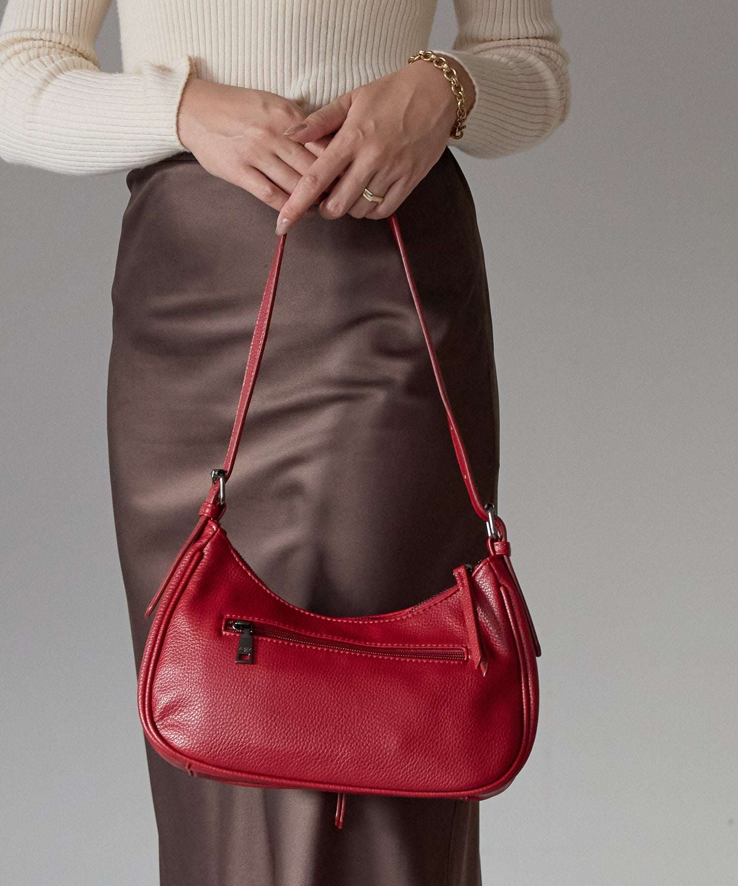 グッシオ GUSCIO アウトポケットショルダーバッグ （RED） RED