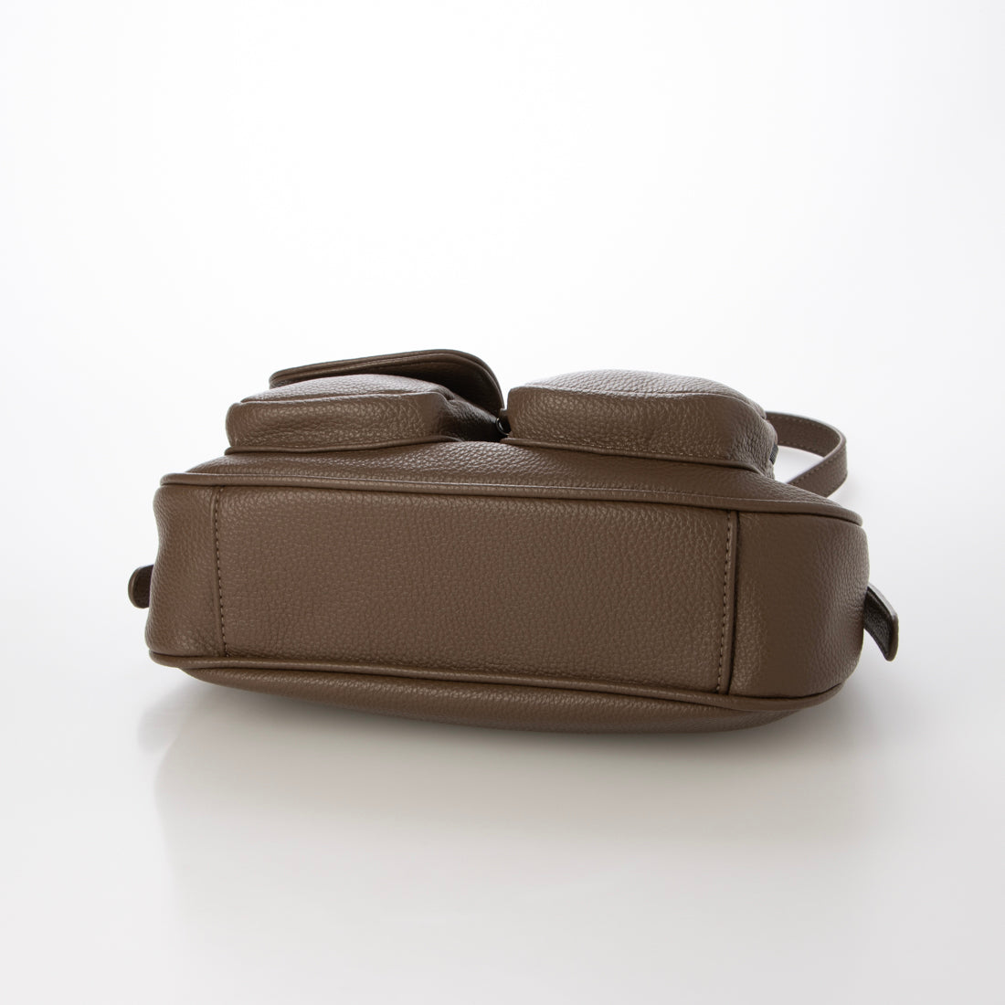 グッシオ GUSCIO アウトポケットショルダーバッグ （RED） RED