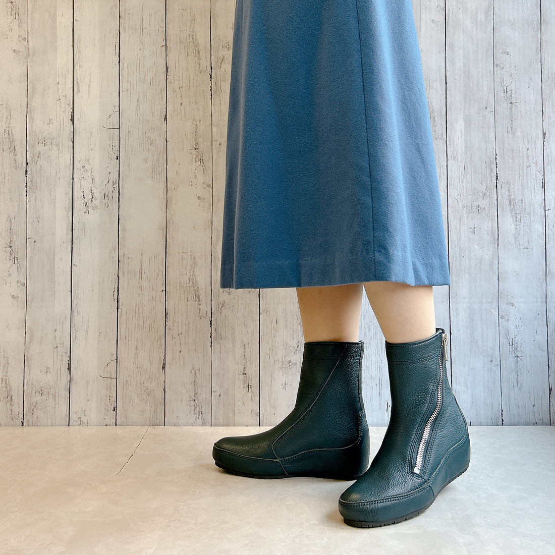 Hina Day Green Made in Japan Side Zipper Leather Short Boots