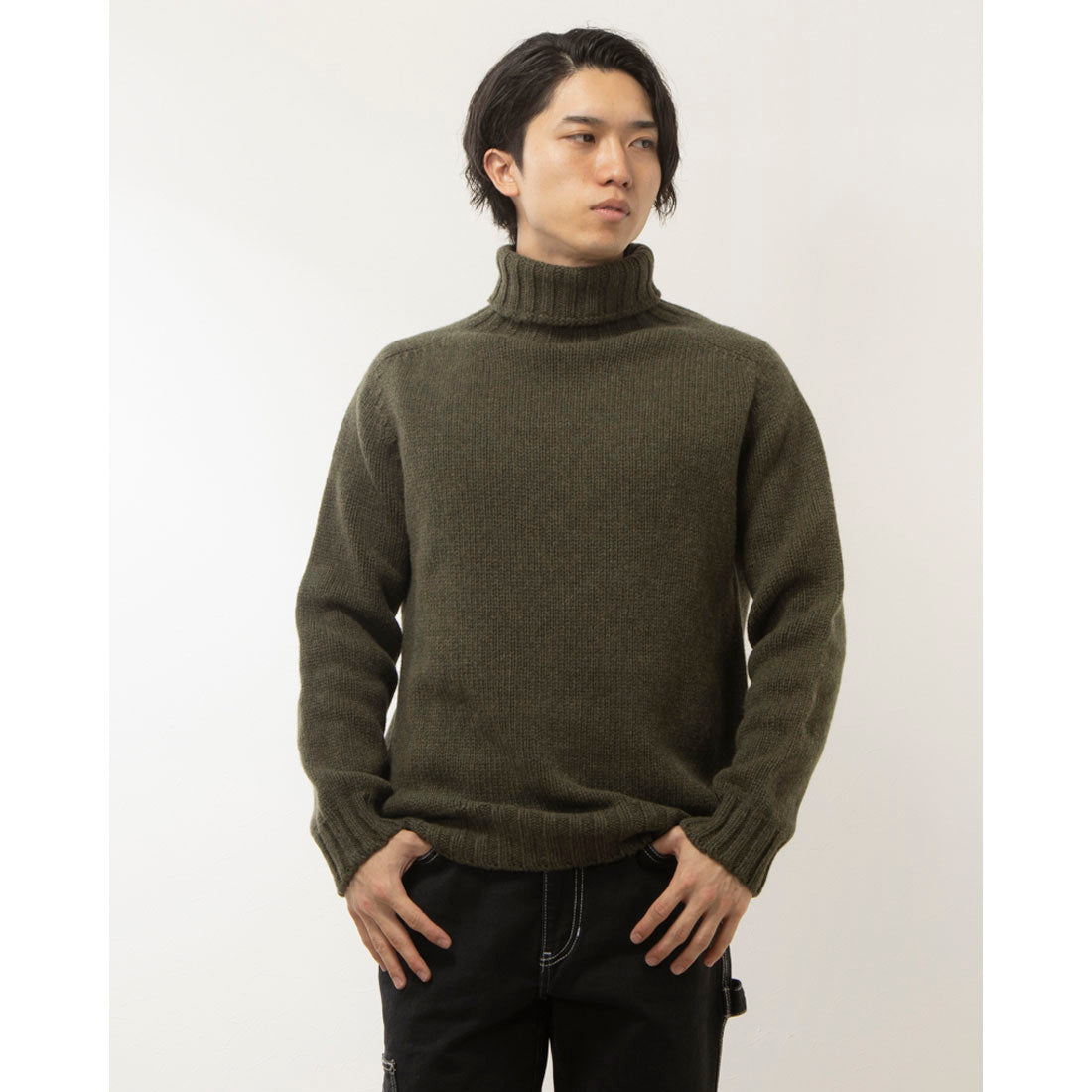 ハーレーオブスコットランド Harley of scotland タートルネック