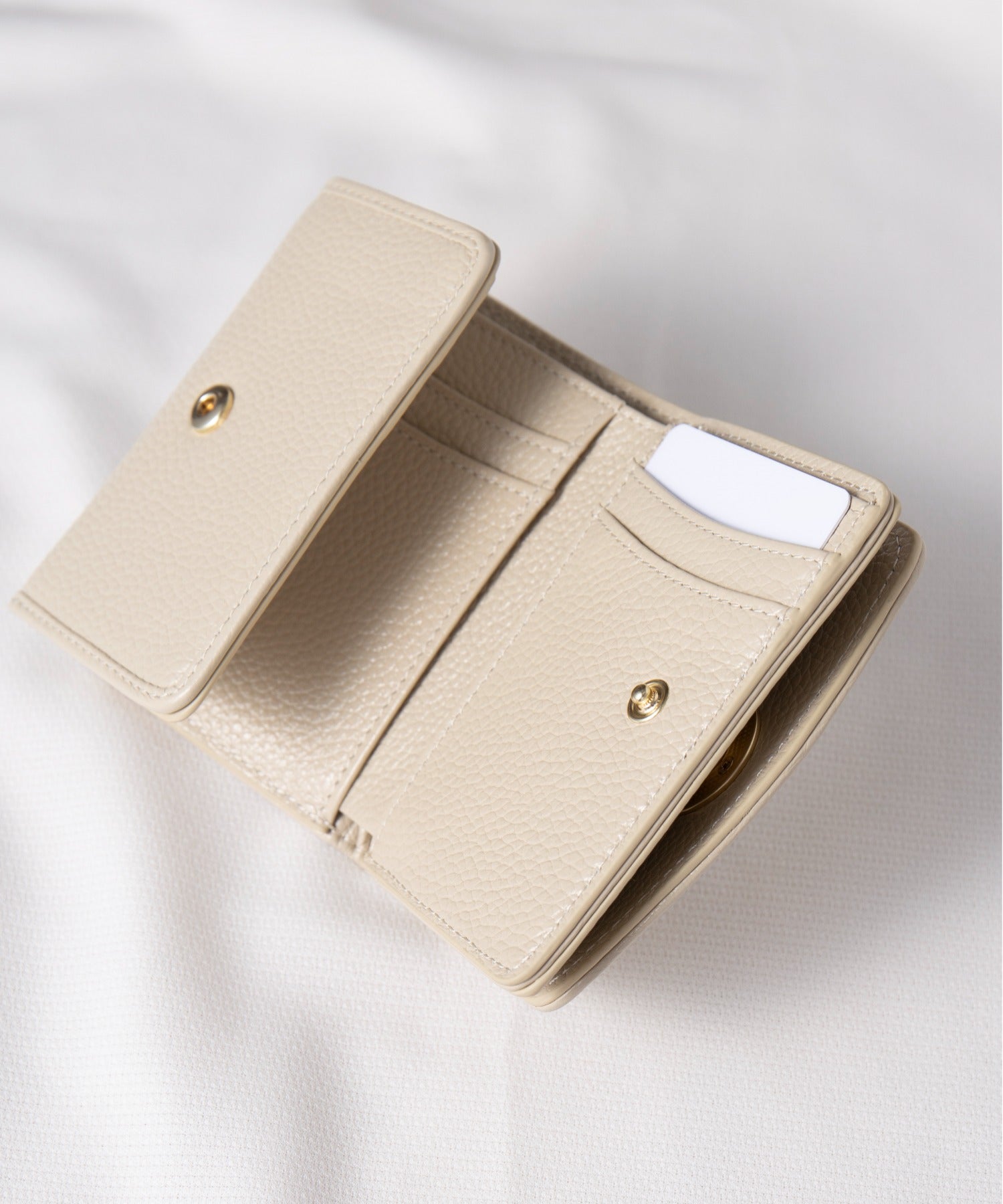 ハシバミ HASHIBAMI 【HASHIBAMI】ラウンドウォレット ミニウォレット 財布 クロコ柄 シボ感 ミニ財布 牛革 本革 レディース