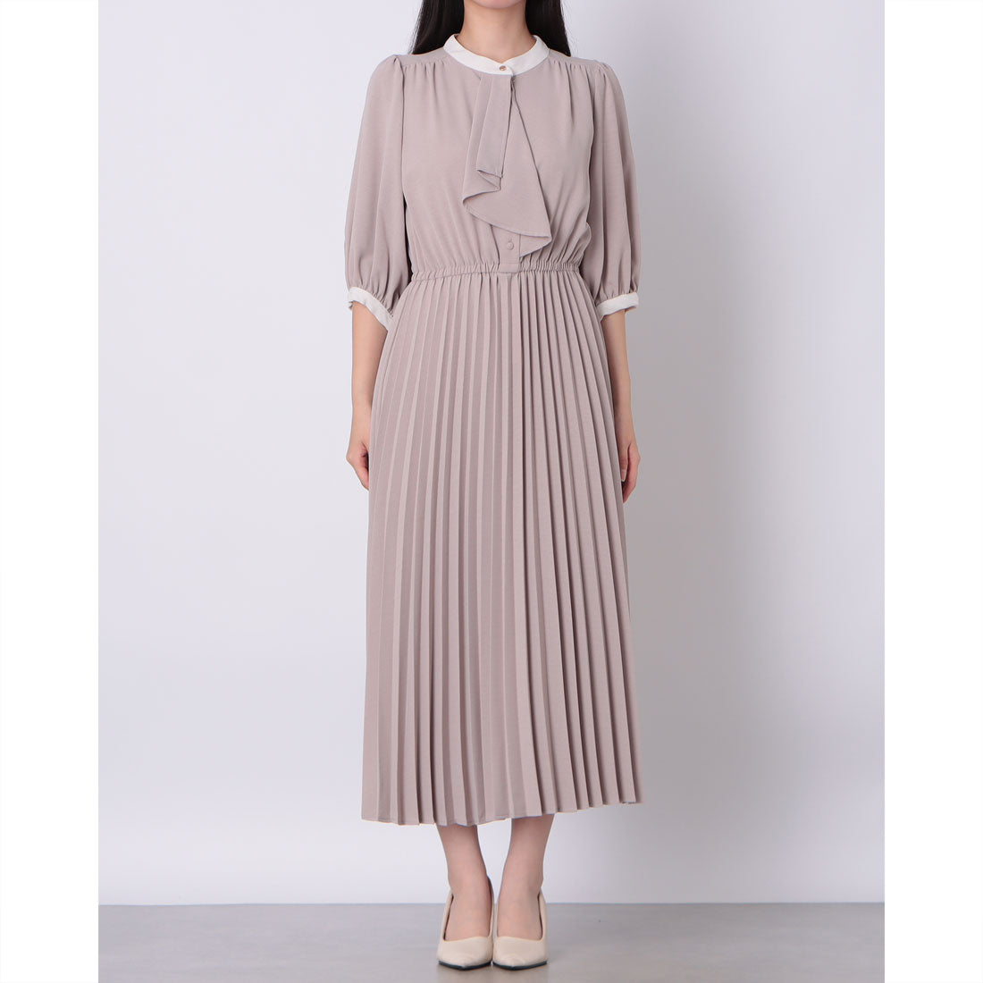 ヒューマンセカンドオケージョン Human 2nd Occasion 配色プリーツワンピース （グレージュ） グレージュ
