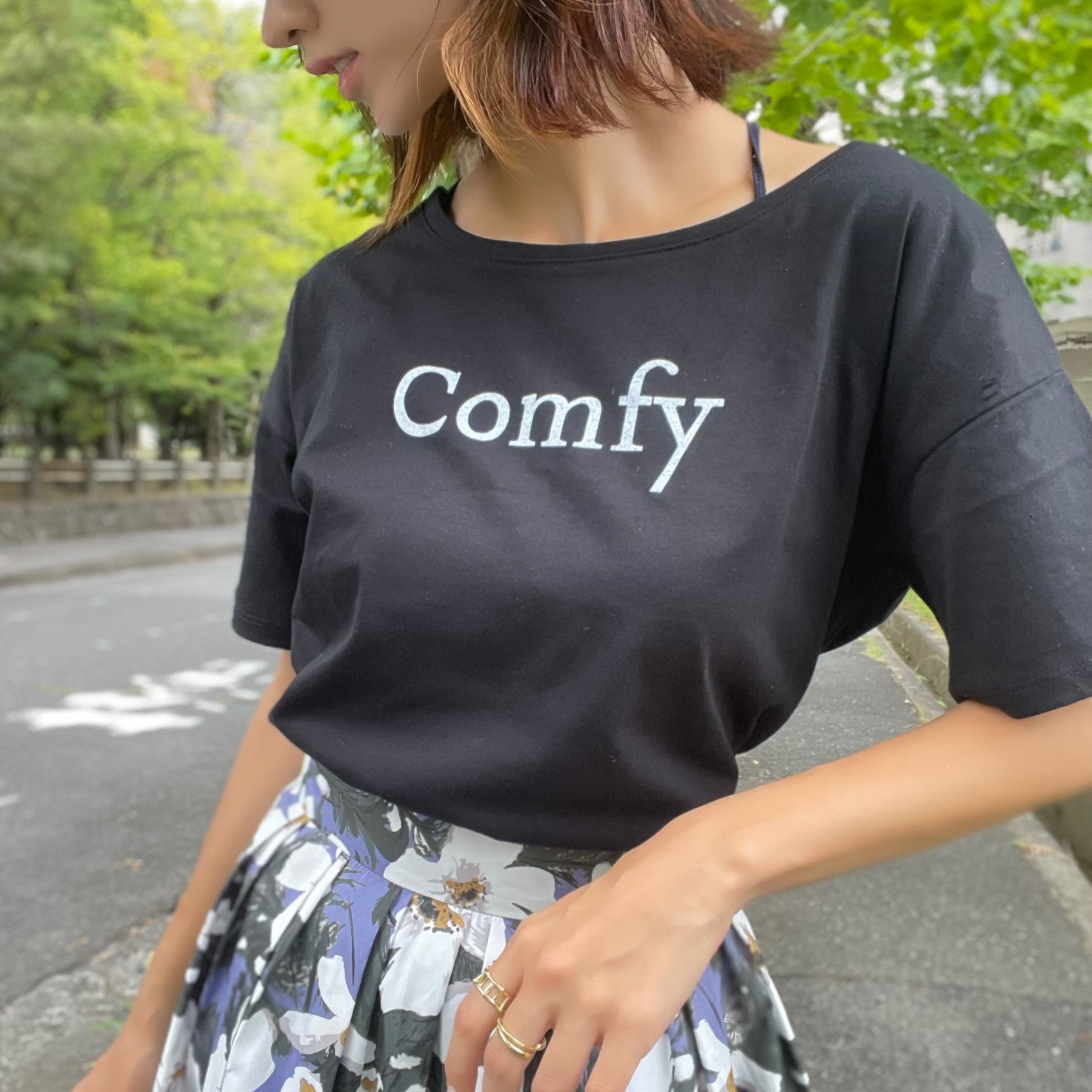 ヒューマンセカンドオケージョン Human 2nd Occasion ドロップショルダーロゴTシャツ （ブラック） ブラック