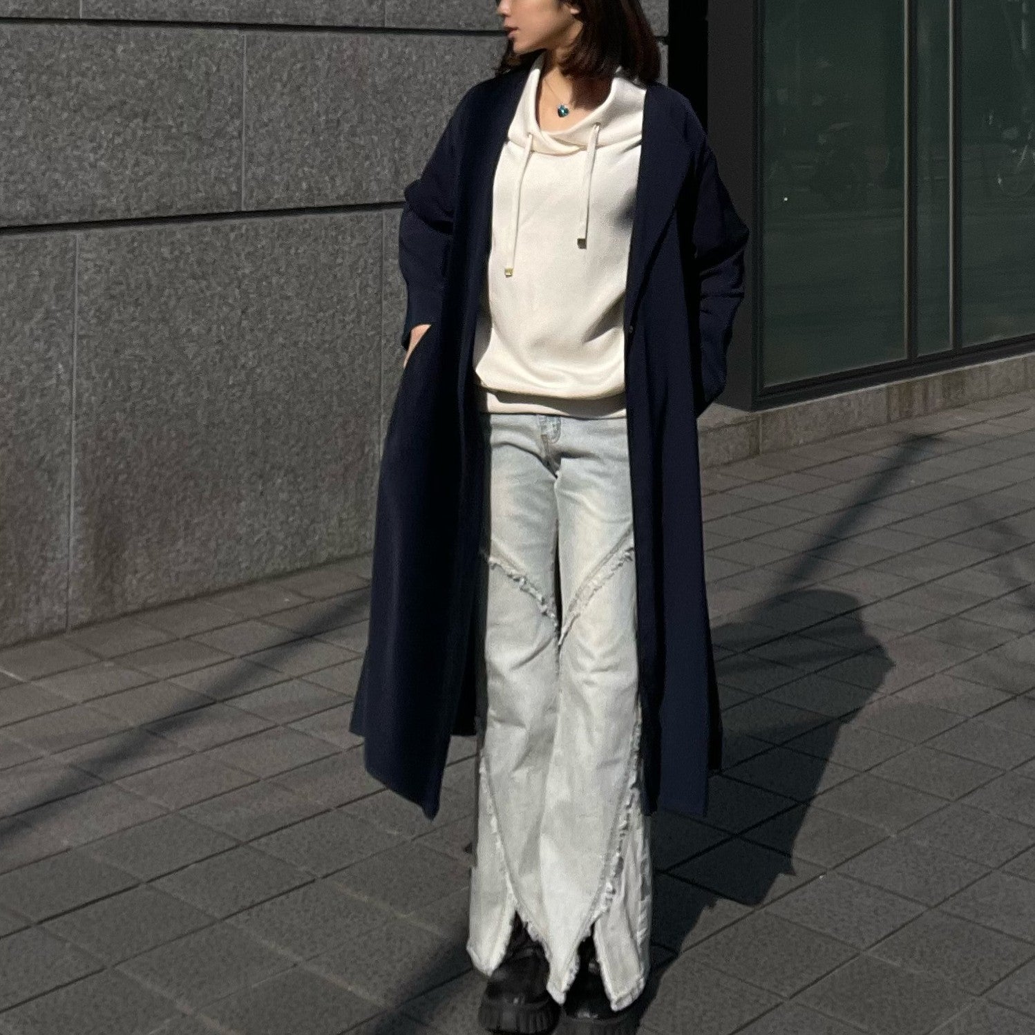 ヒューマンセカンドオケージョン Human 2nd Occasion バック異素材切替ガウン風コート （ネイビー） ネイビー