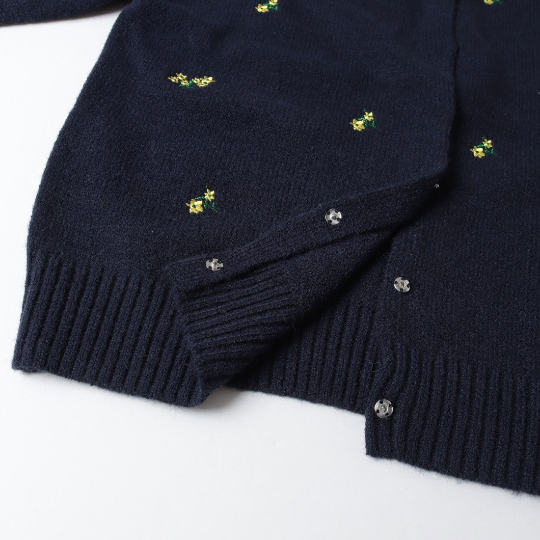 ヒューマンセカンドオケージョン Human 2nd Occasion フラワー刺繍ニットカーディガン （チャコールグレー） チャコールグレー