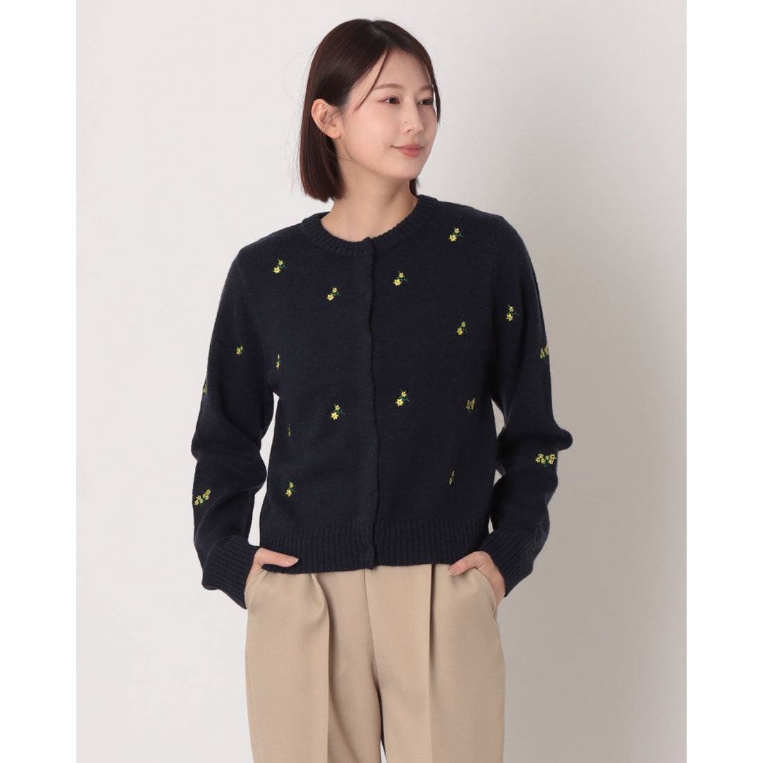 ヒューマンセカンドオケージョン Human 2nd Occasion フラワー刺繍ニットカーディガン （ネイビー） ネイビー